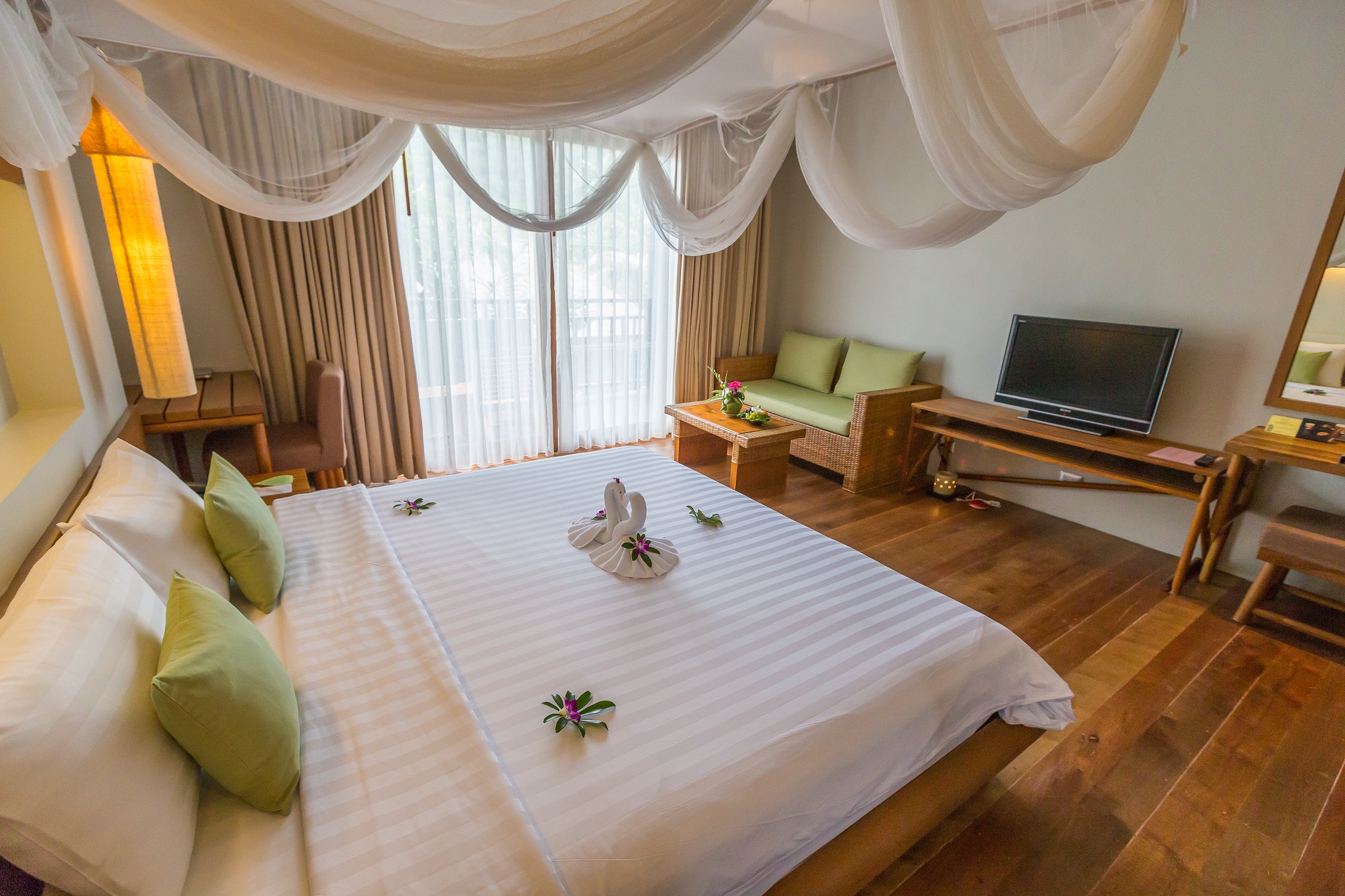 Double or Twin Deluxe Pool View