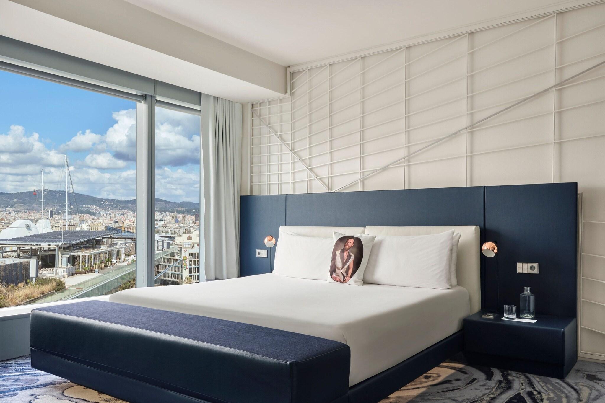 Studio King Size Bed