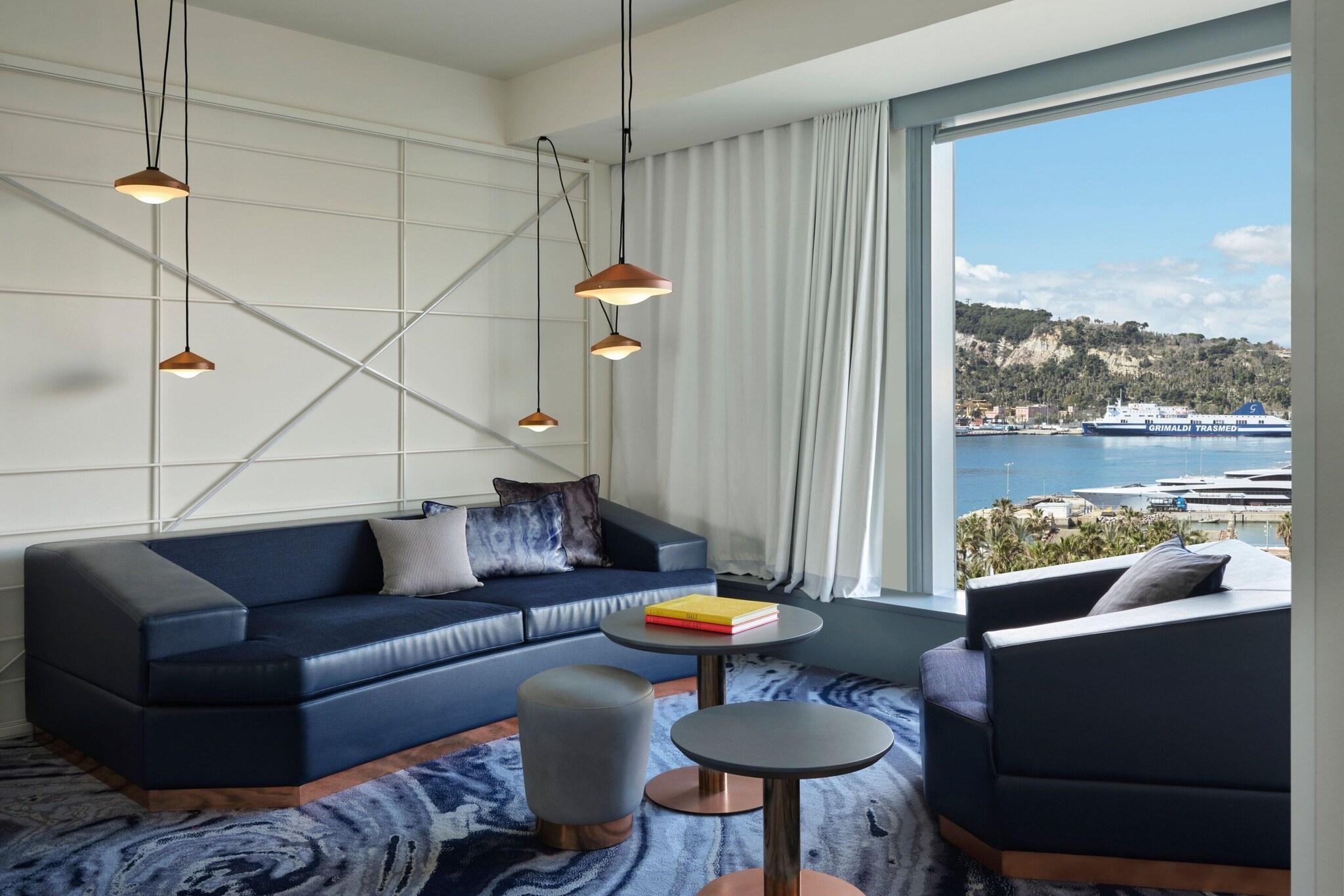 Studio King Size Bed