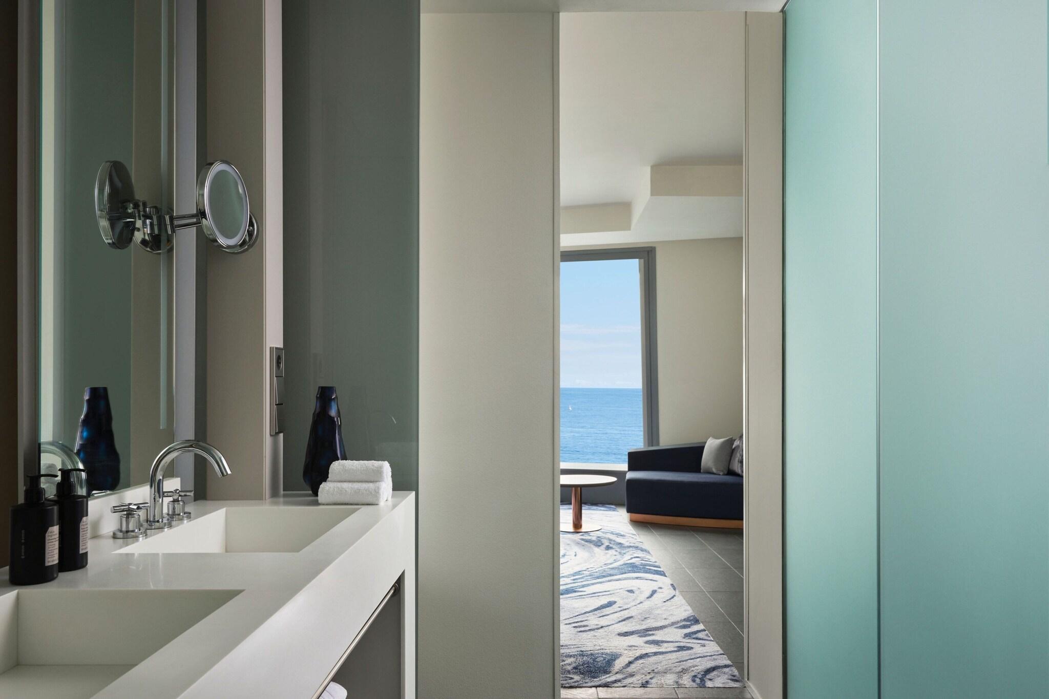 Suite King Bed One Bedroom 