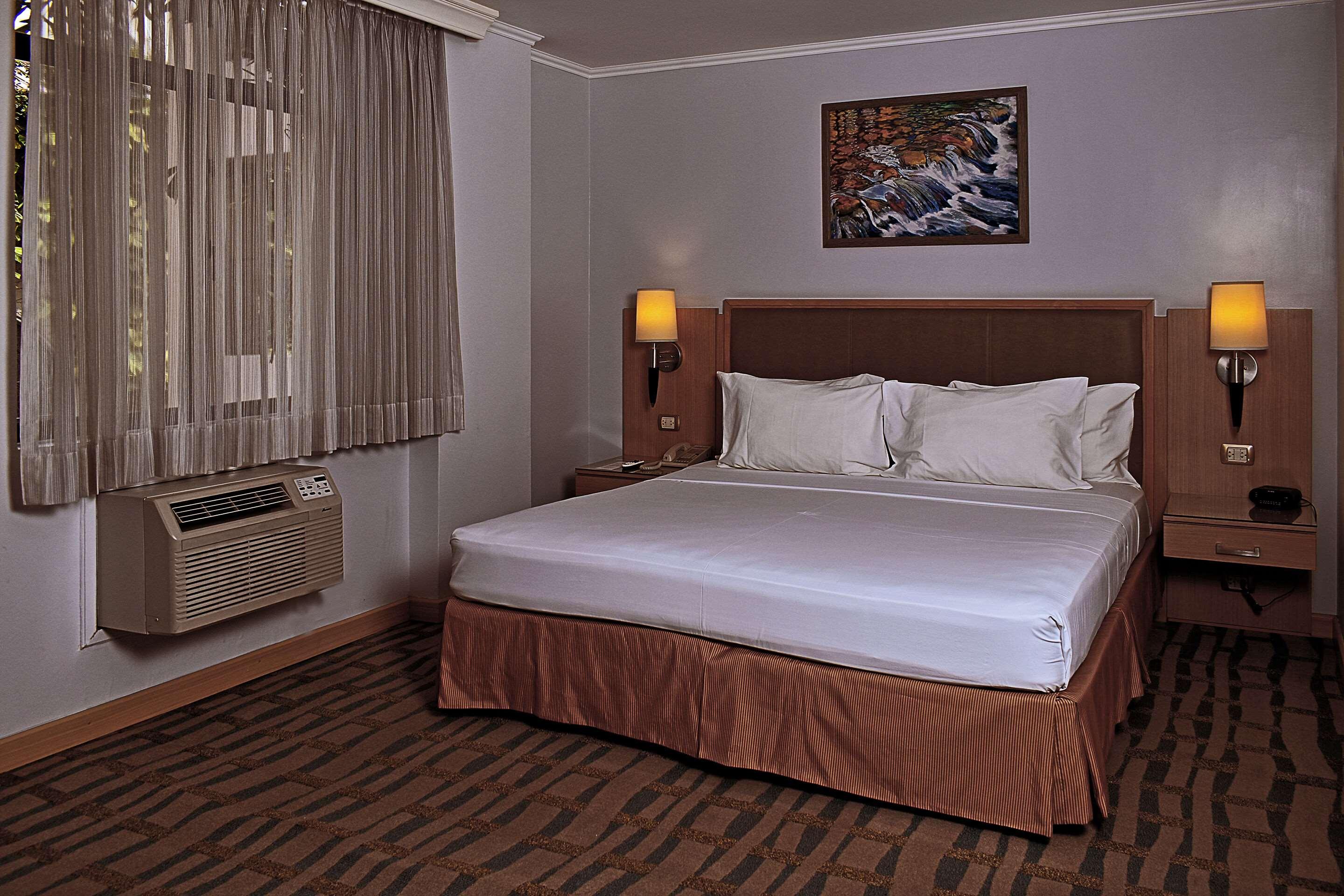 Double Queen Size Bed