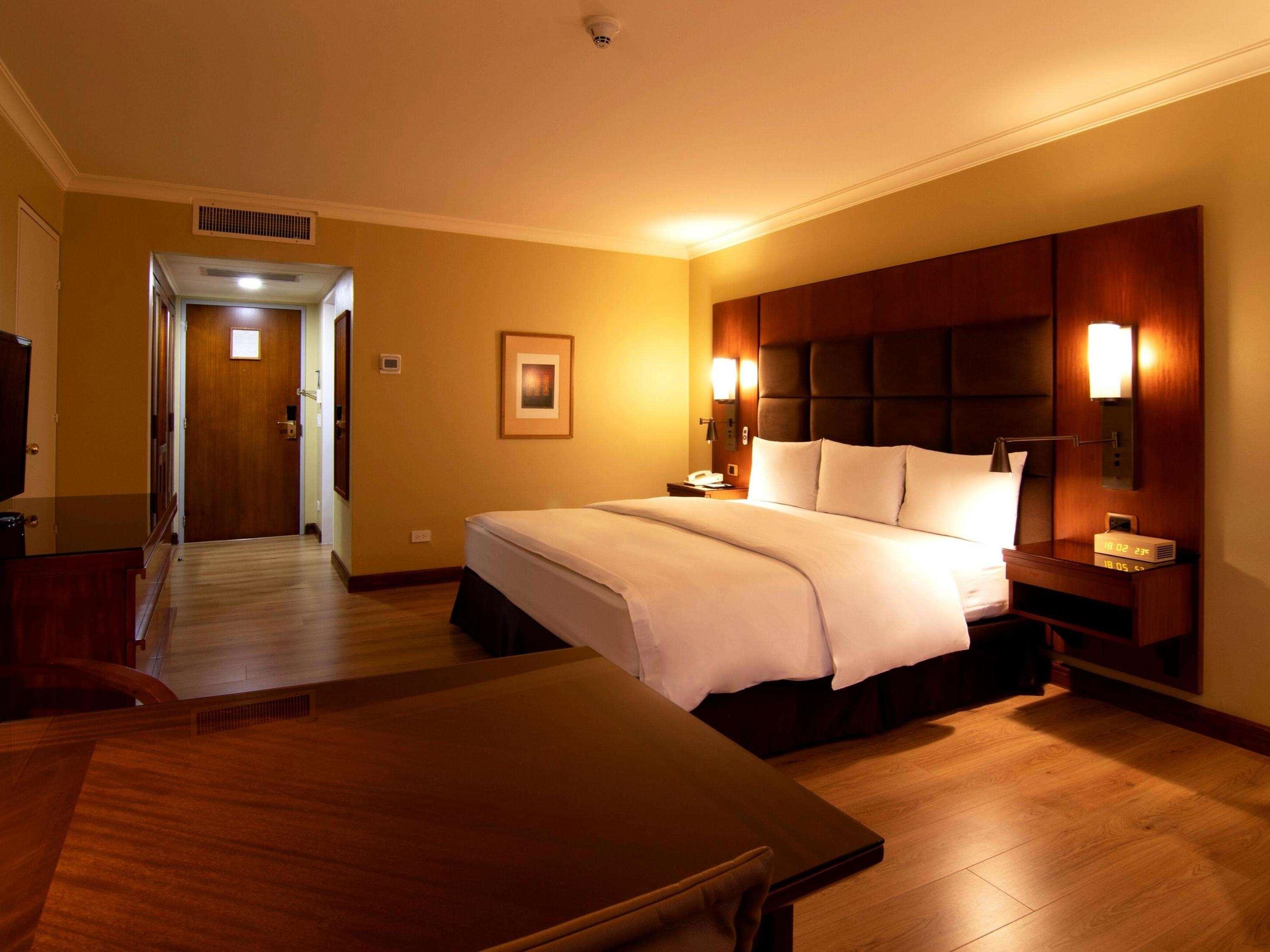 Room Premier King Bed