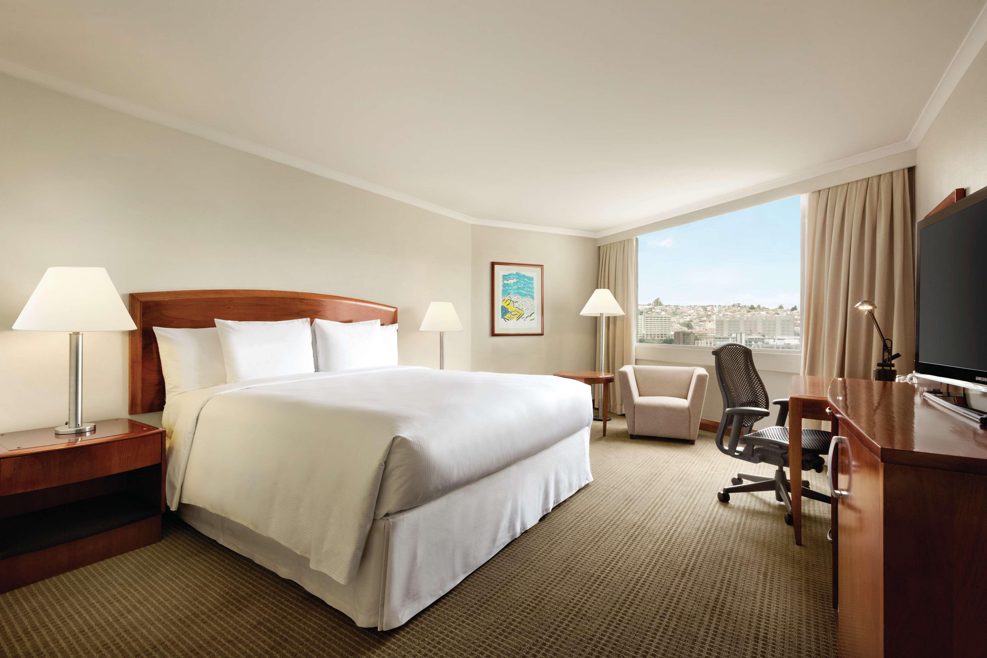 Double Club King Bed