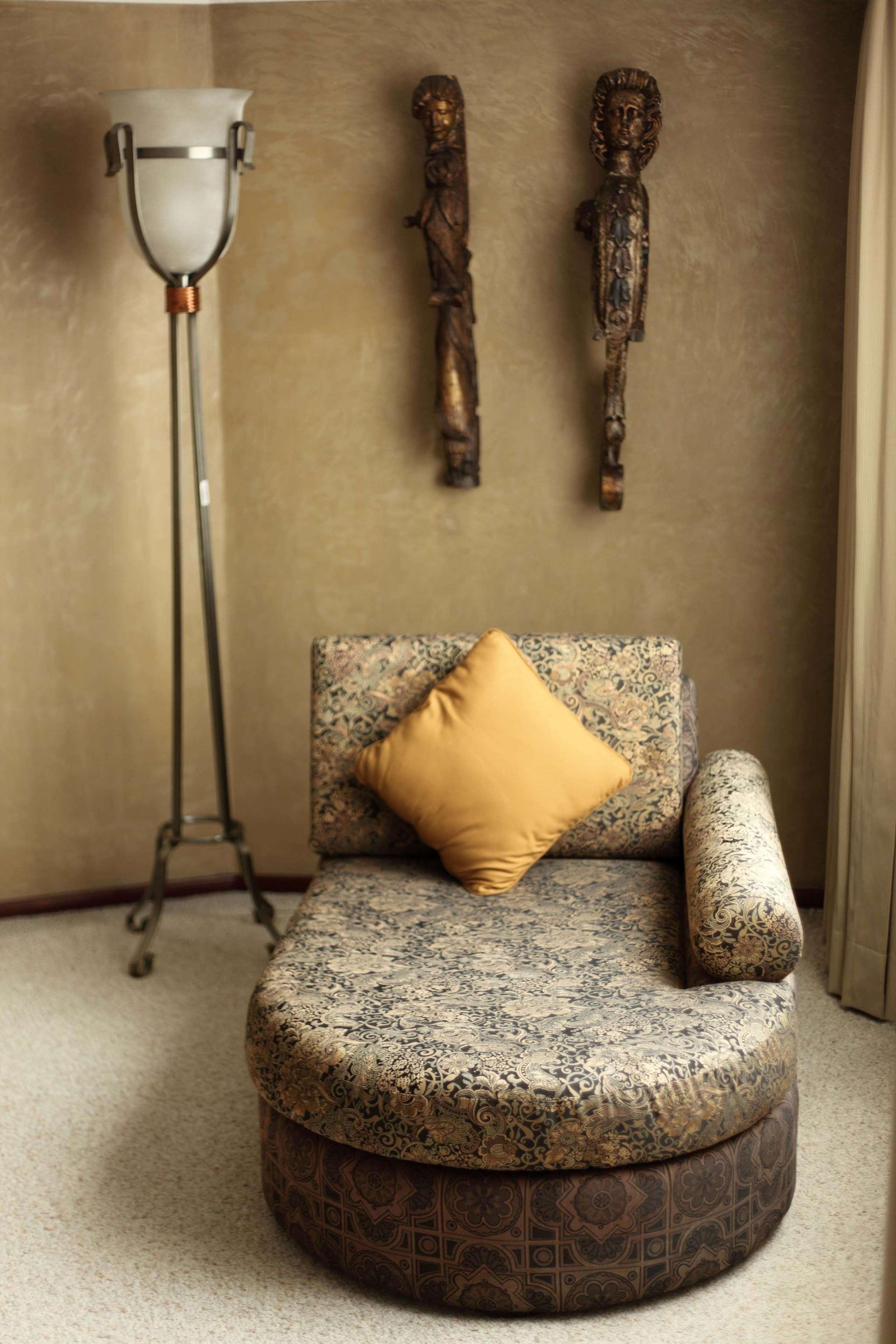 Suite King Bed One Bedroom 