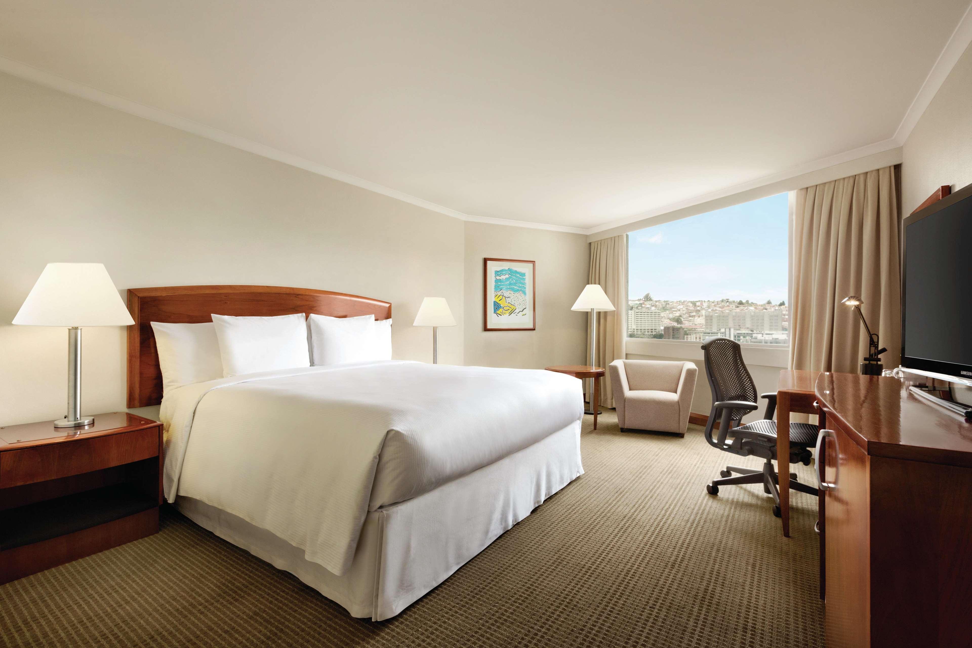 Double Deluxe King Bed