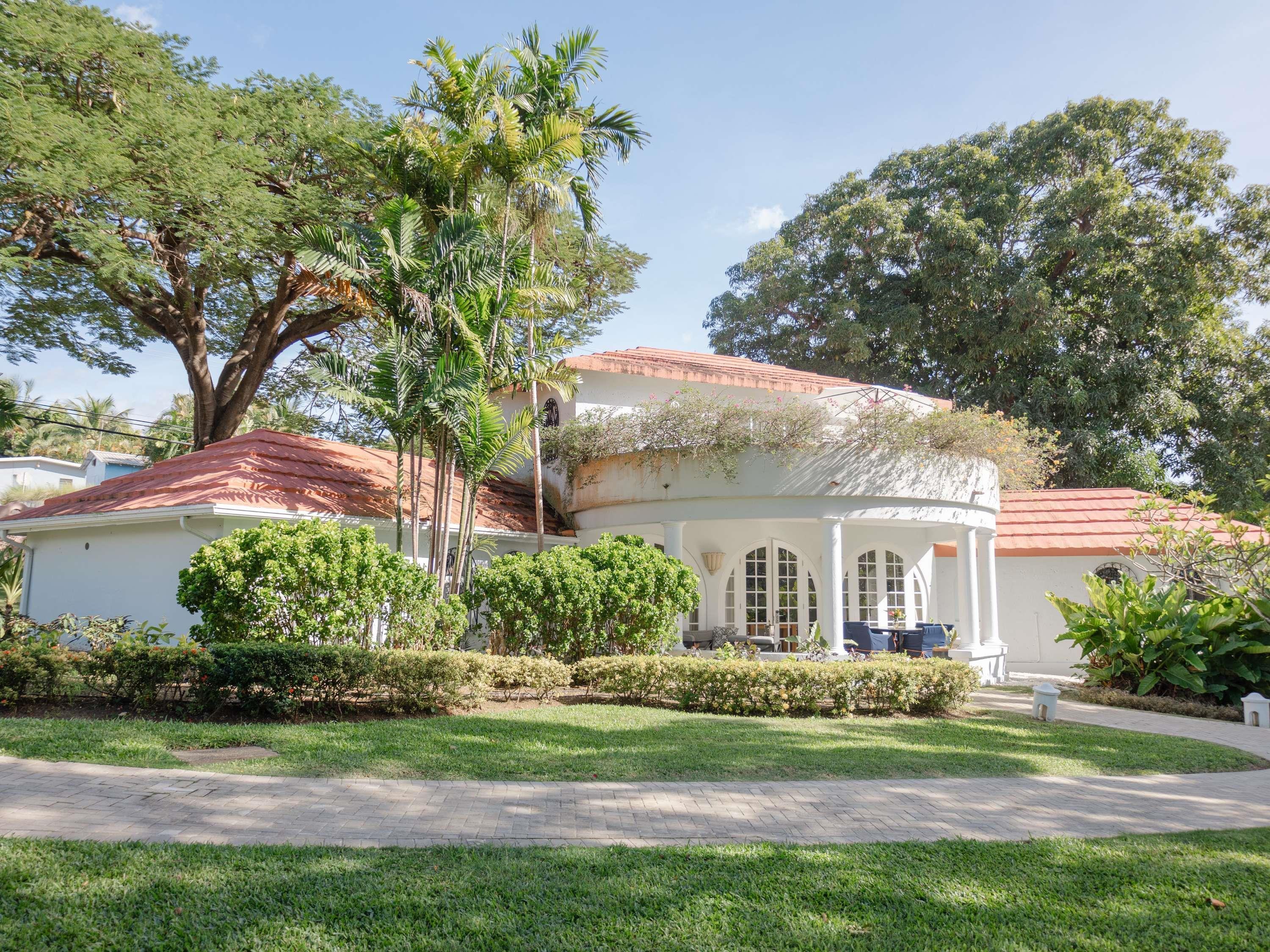 Villa Three Bedrooms