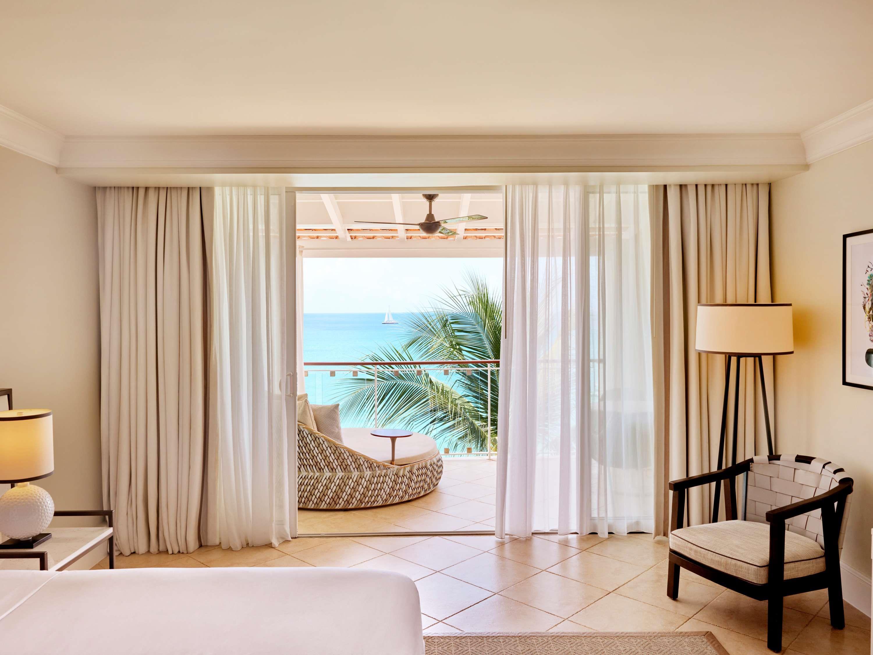 Double Ocean Front King Bed