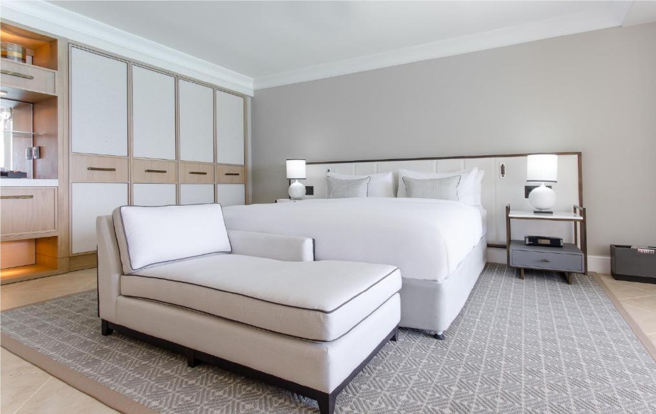 Room Ocean Front King Bed