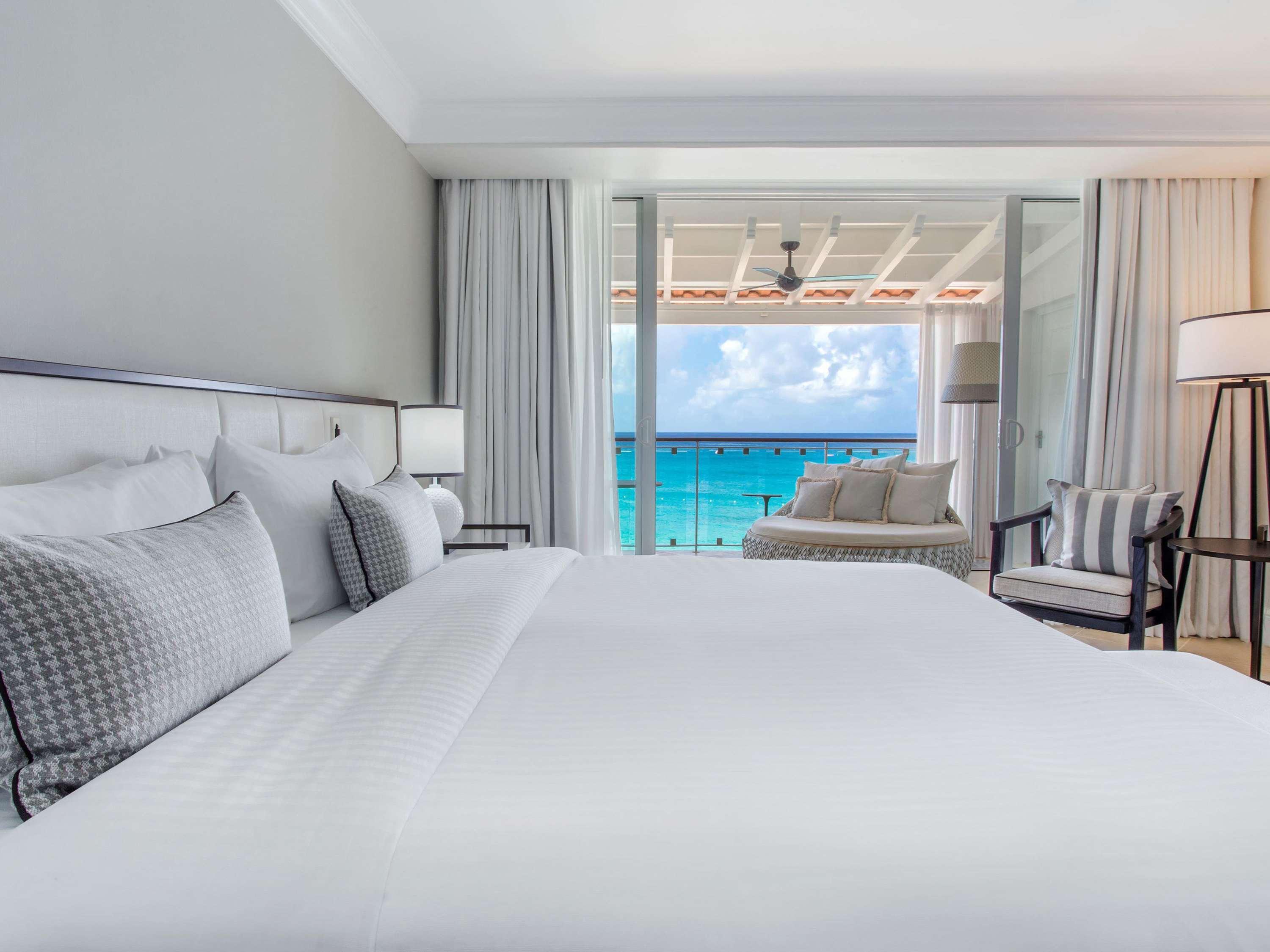 Room Ocean Front King Bed
