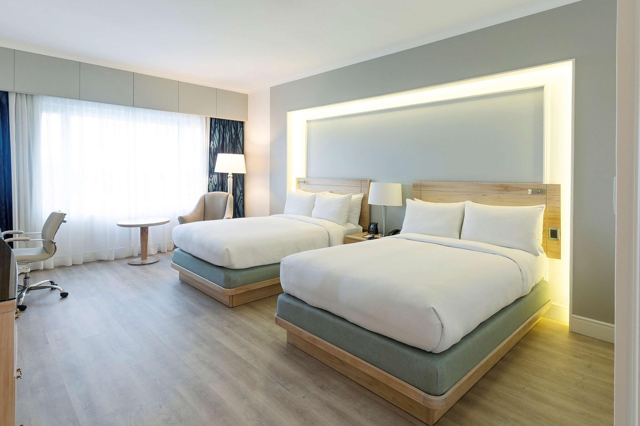 Quadruple Deluxe Queen Bed