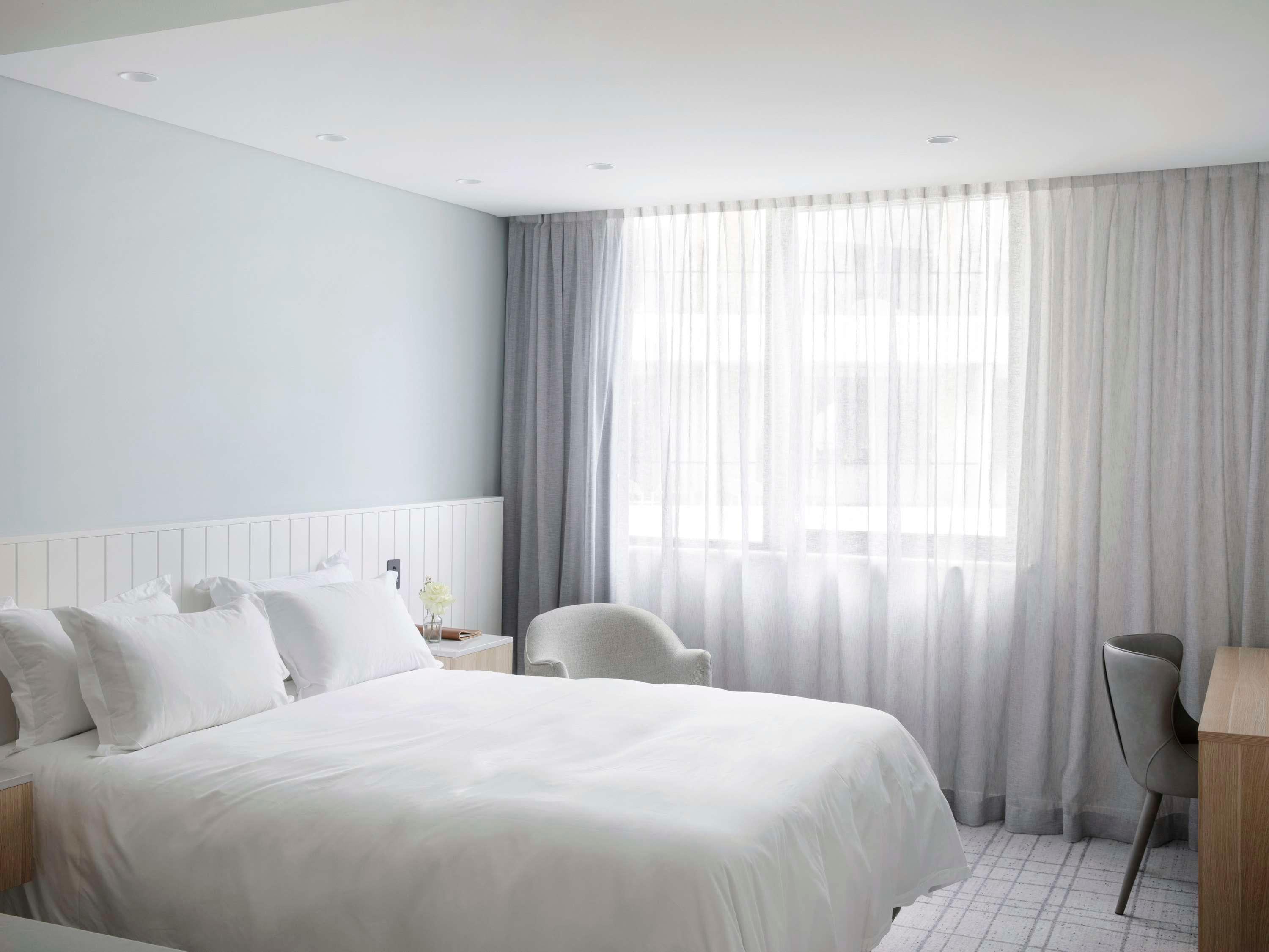 Double Queen Size Bed