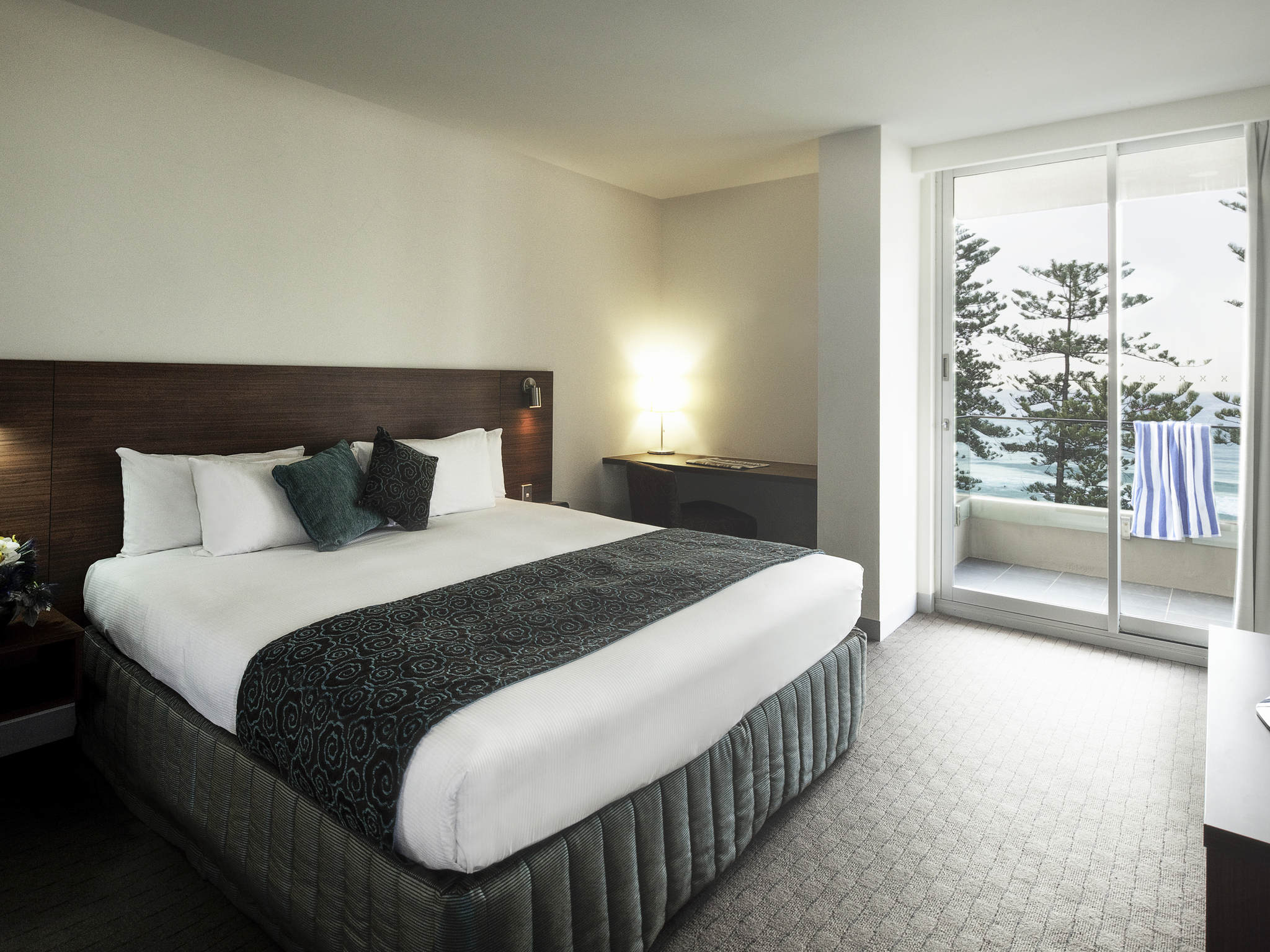 Suite Ocean View King Bed