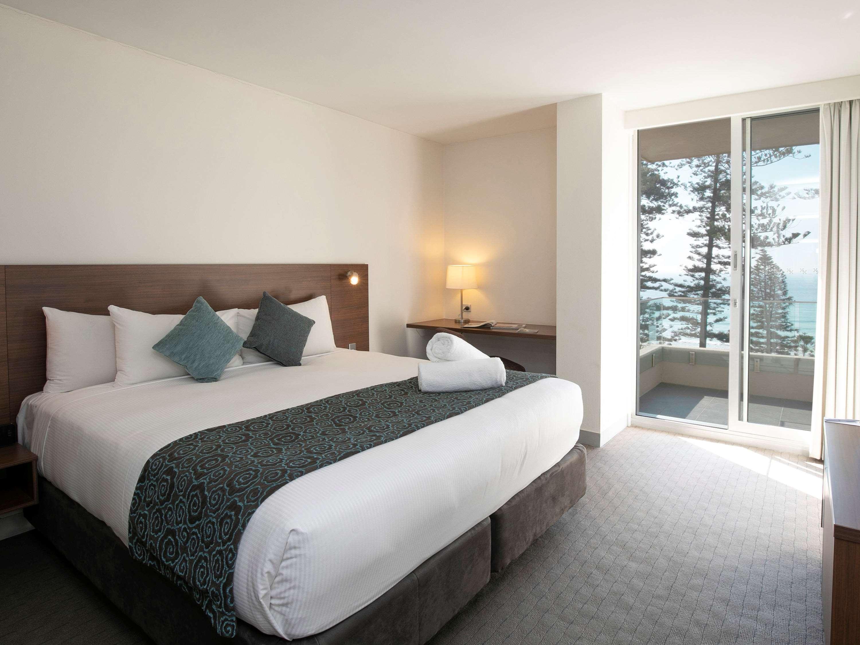 Suite Ocean View King Bed