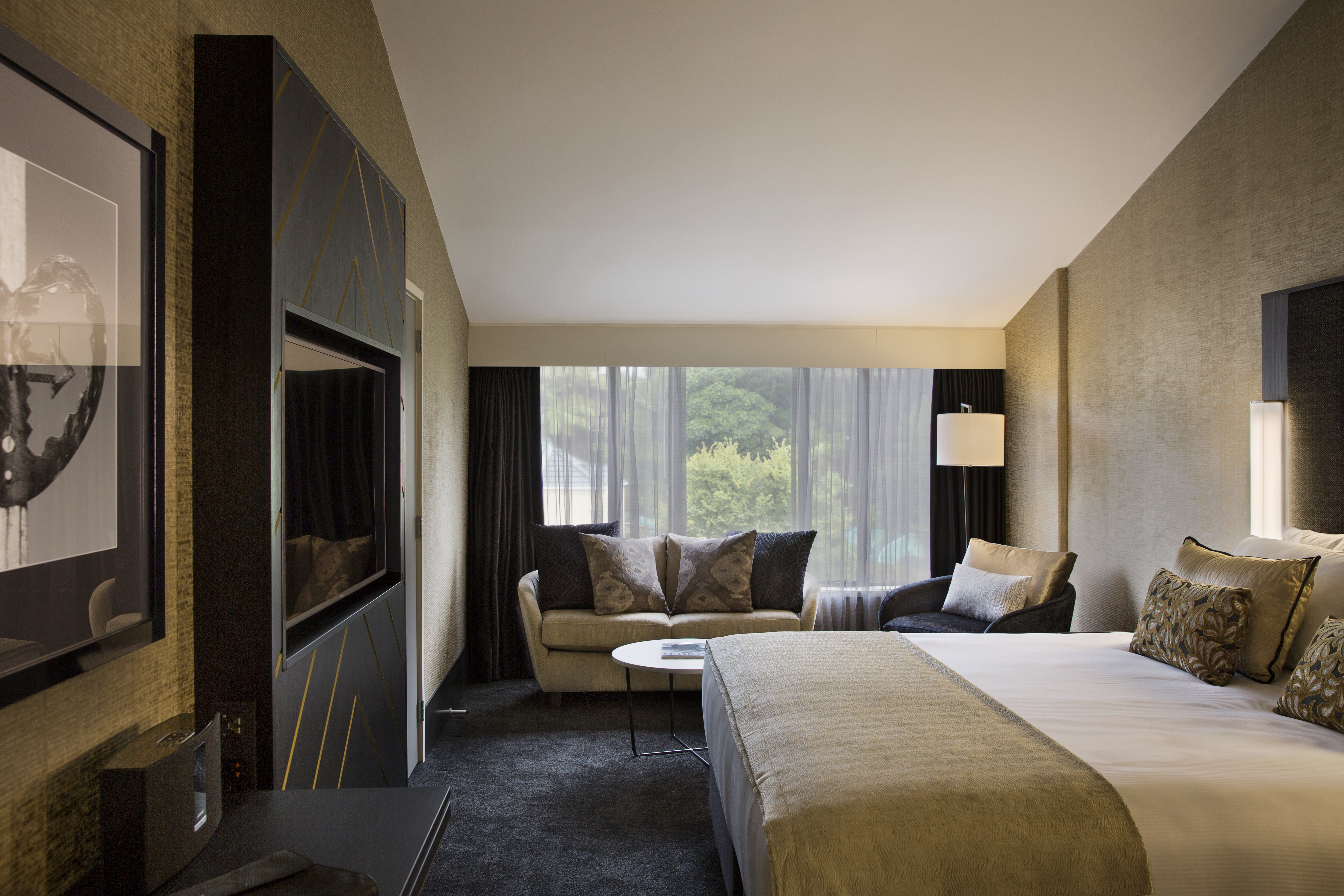 Double Deluxe King Bed