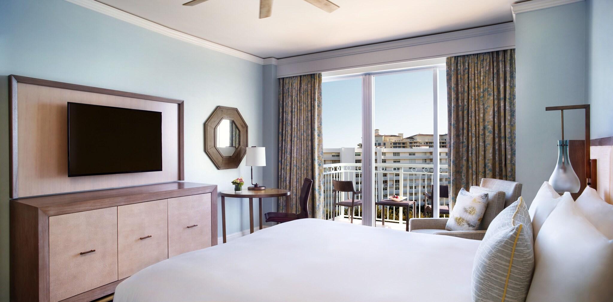 Double Bay View King Bed