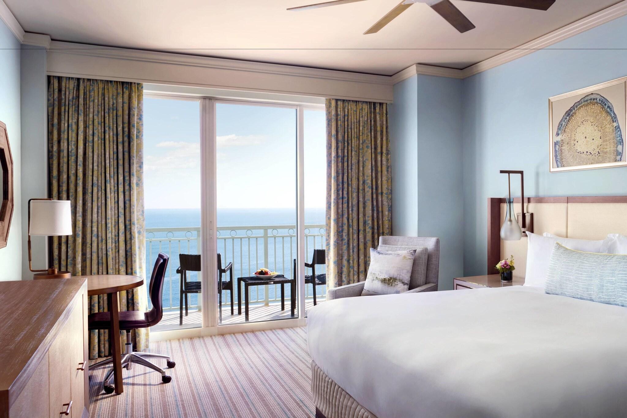 Quadruple Ocean Front Two Double Beds
