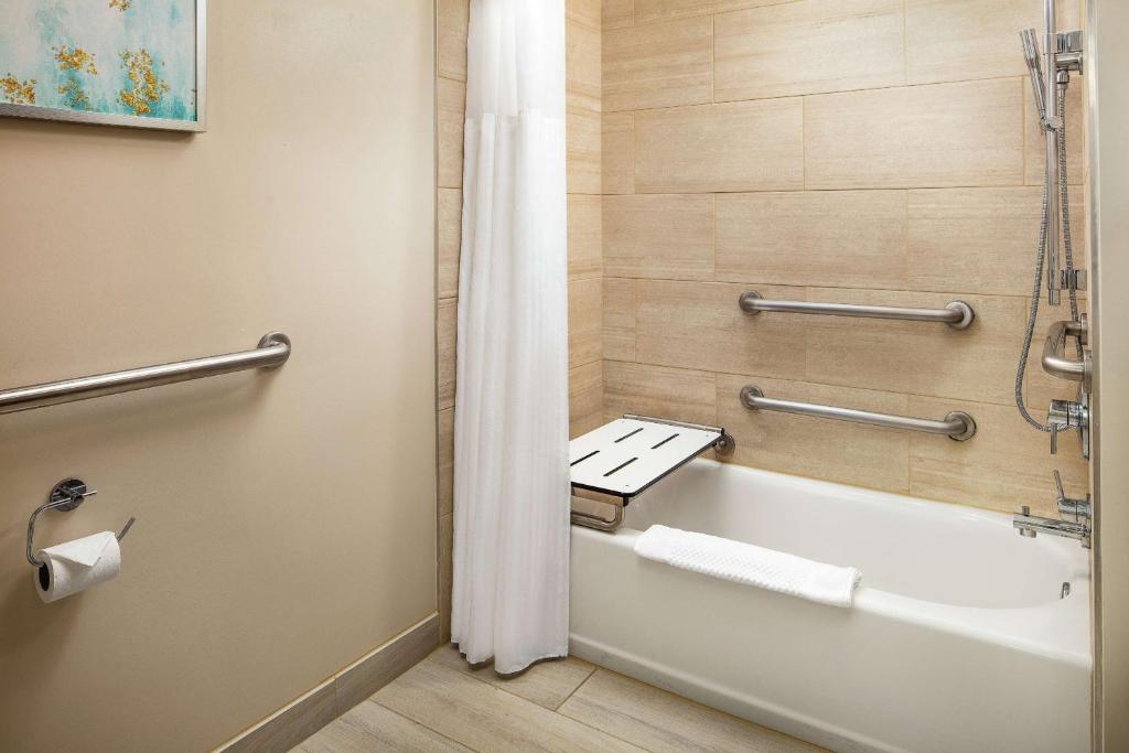 Double Two Queen Beds