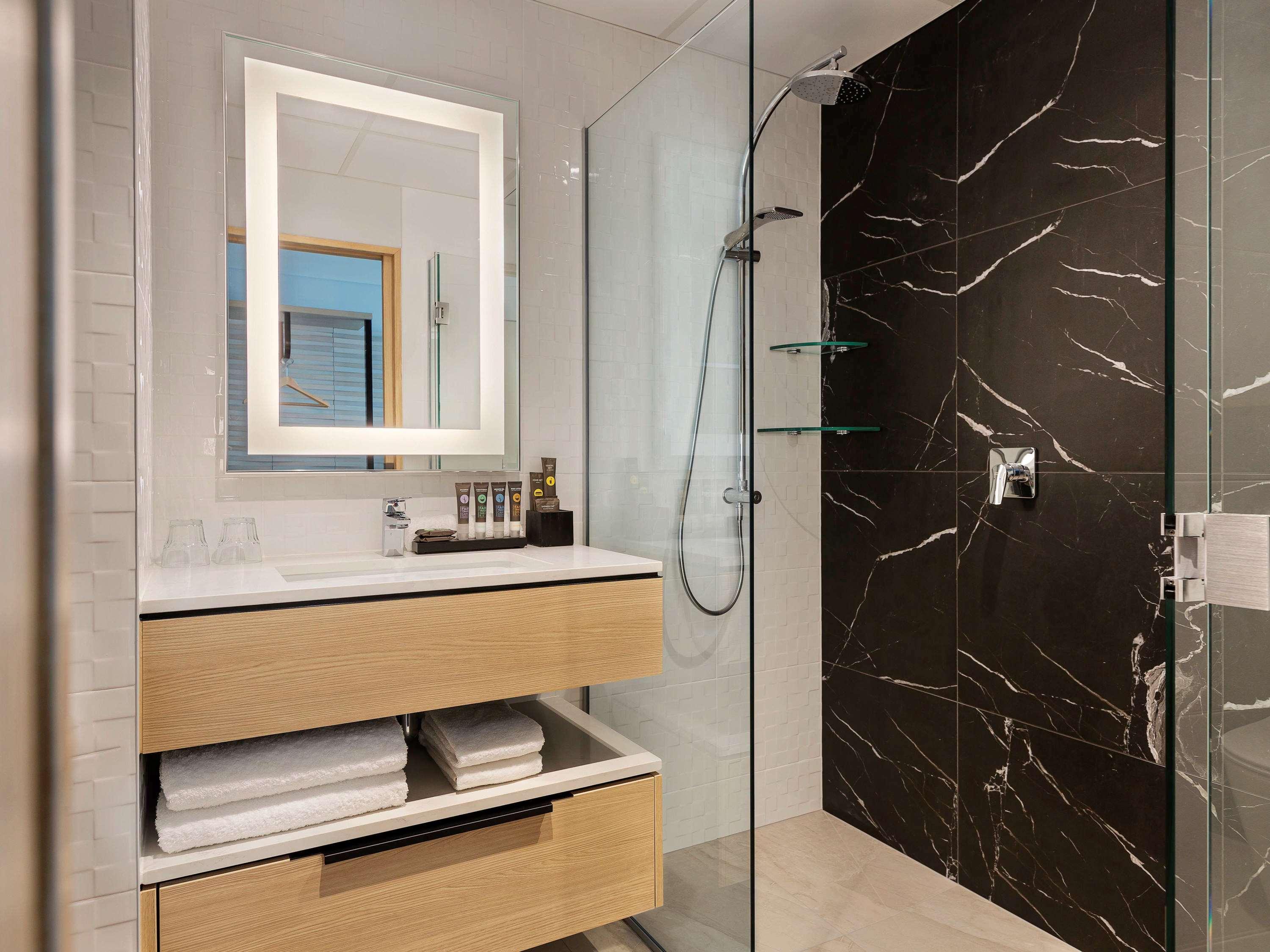 Double Superior King Bed