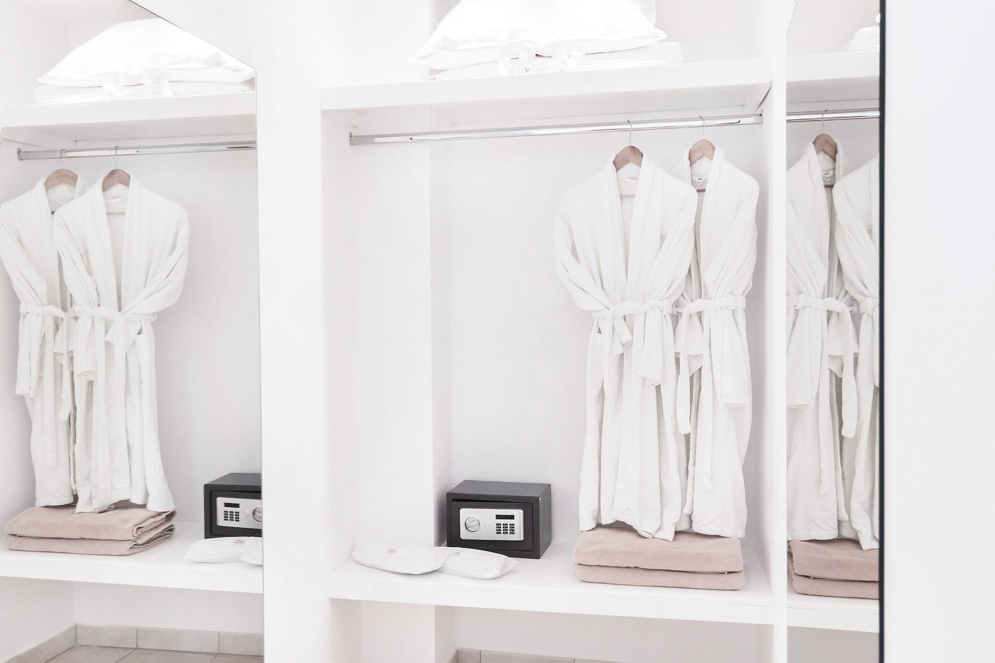 Junior Suite Pool View