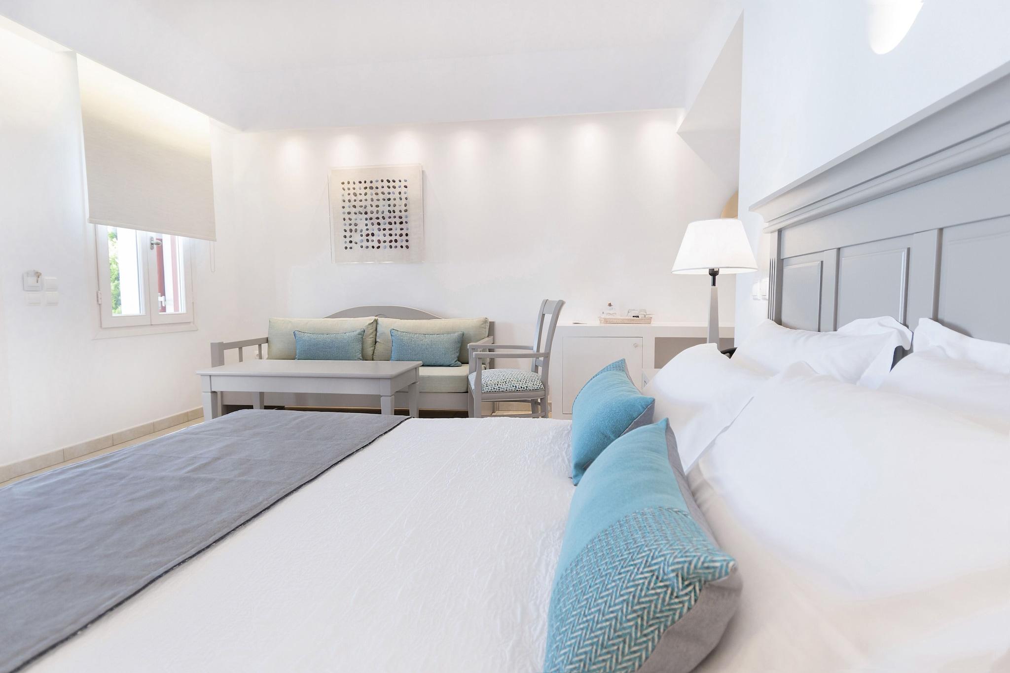 Junior Suite Pool View