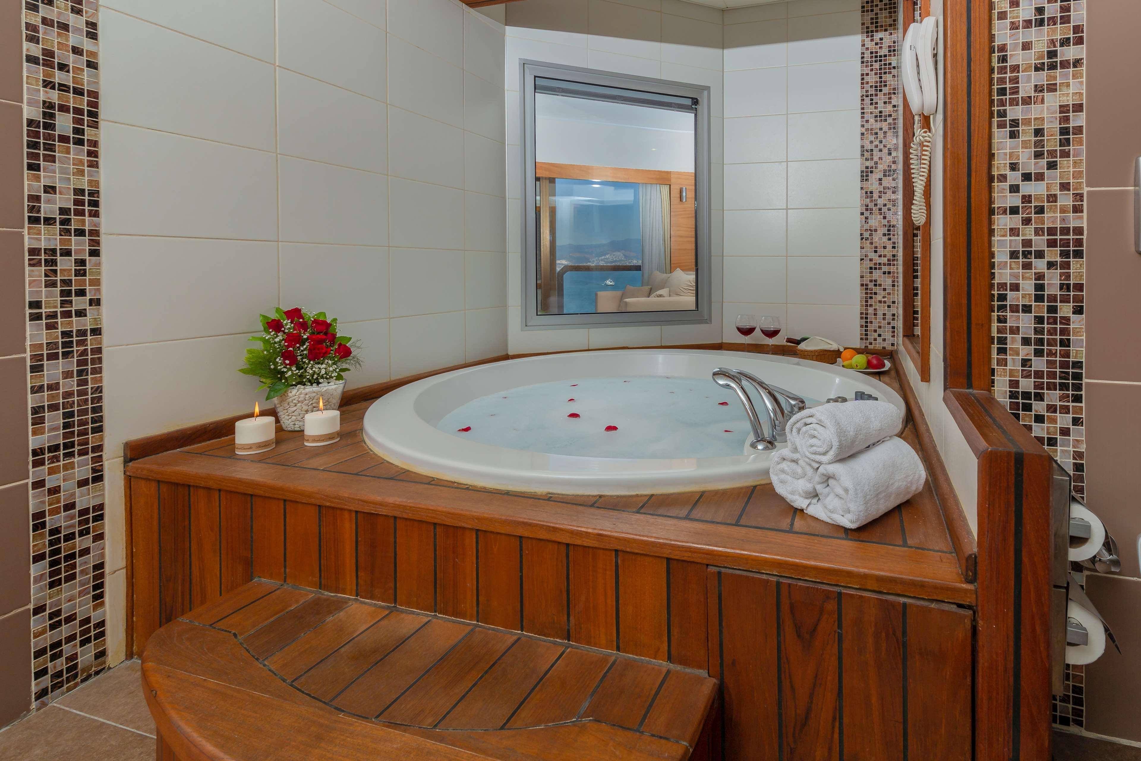 Triple King Size Bed