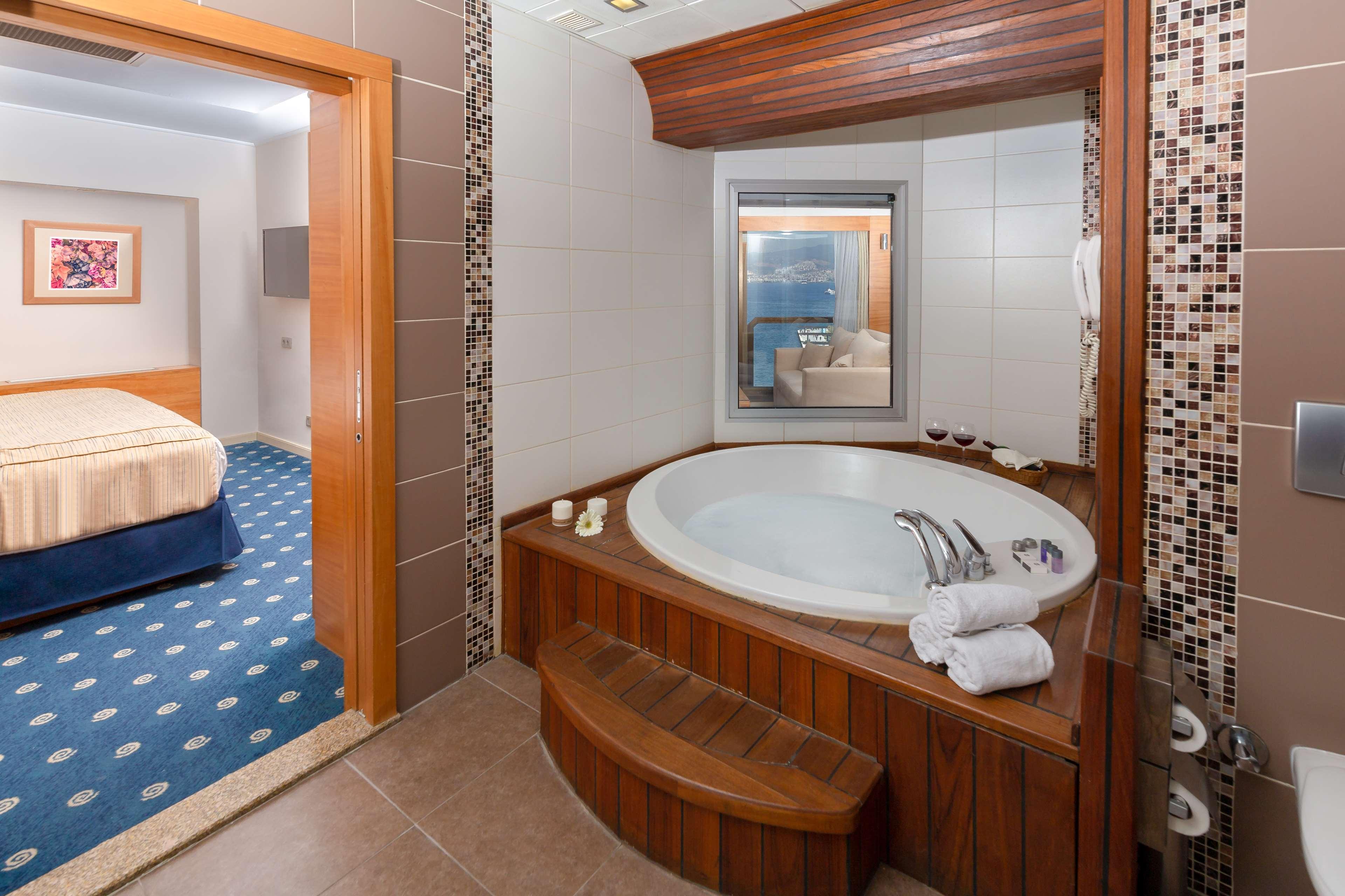 Triple King Size Bed