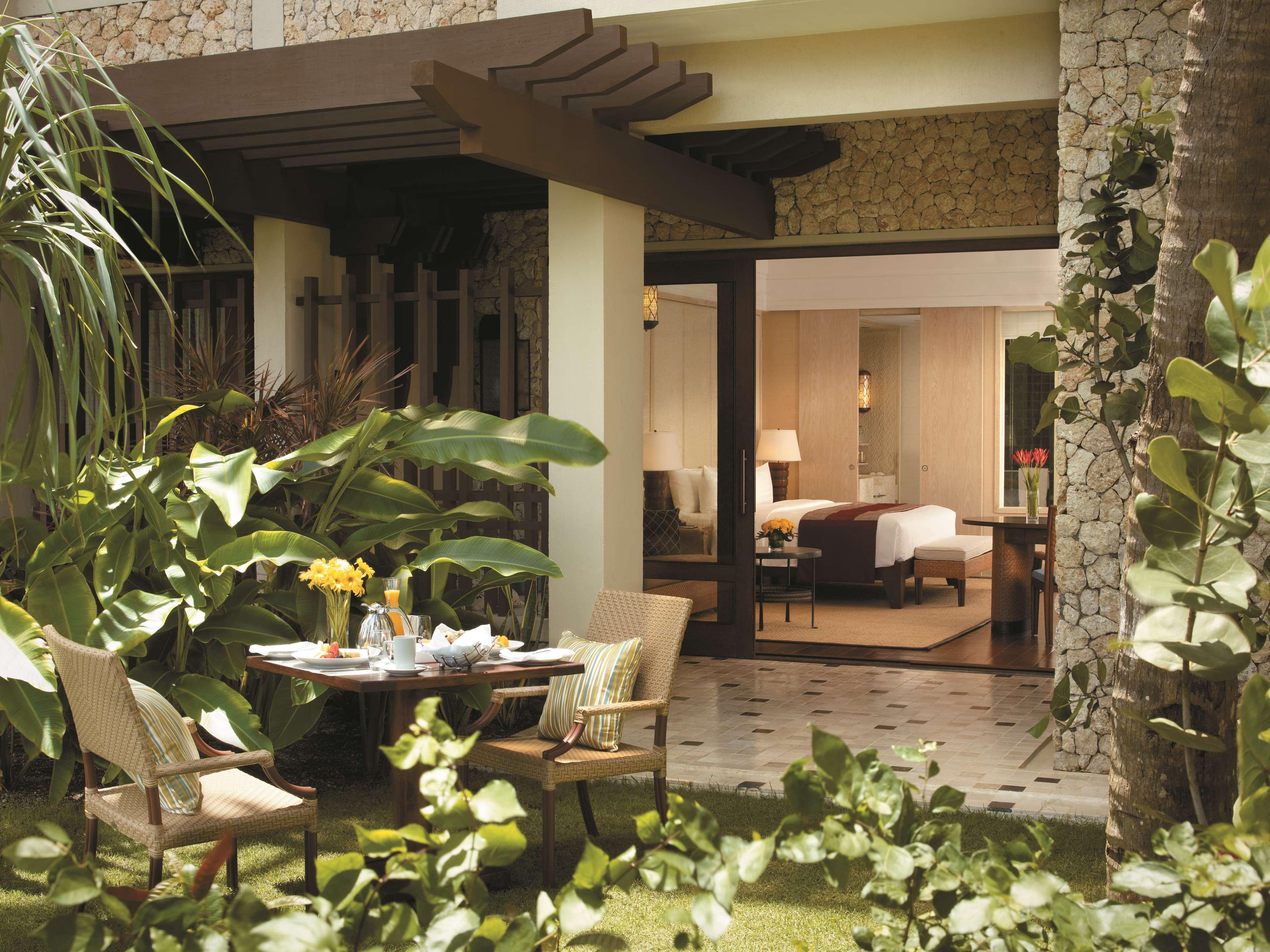 Double Deluxe King Bed