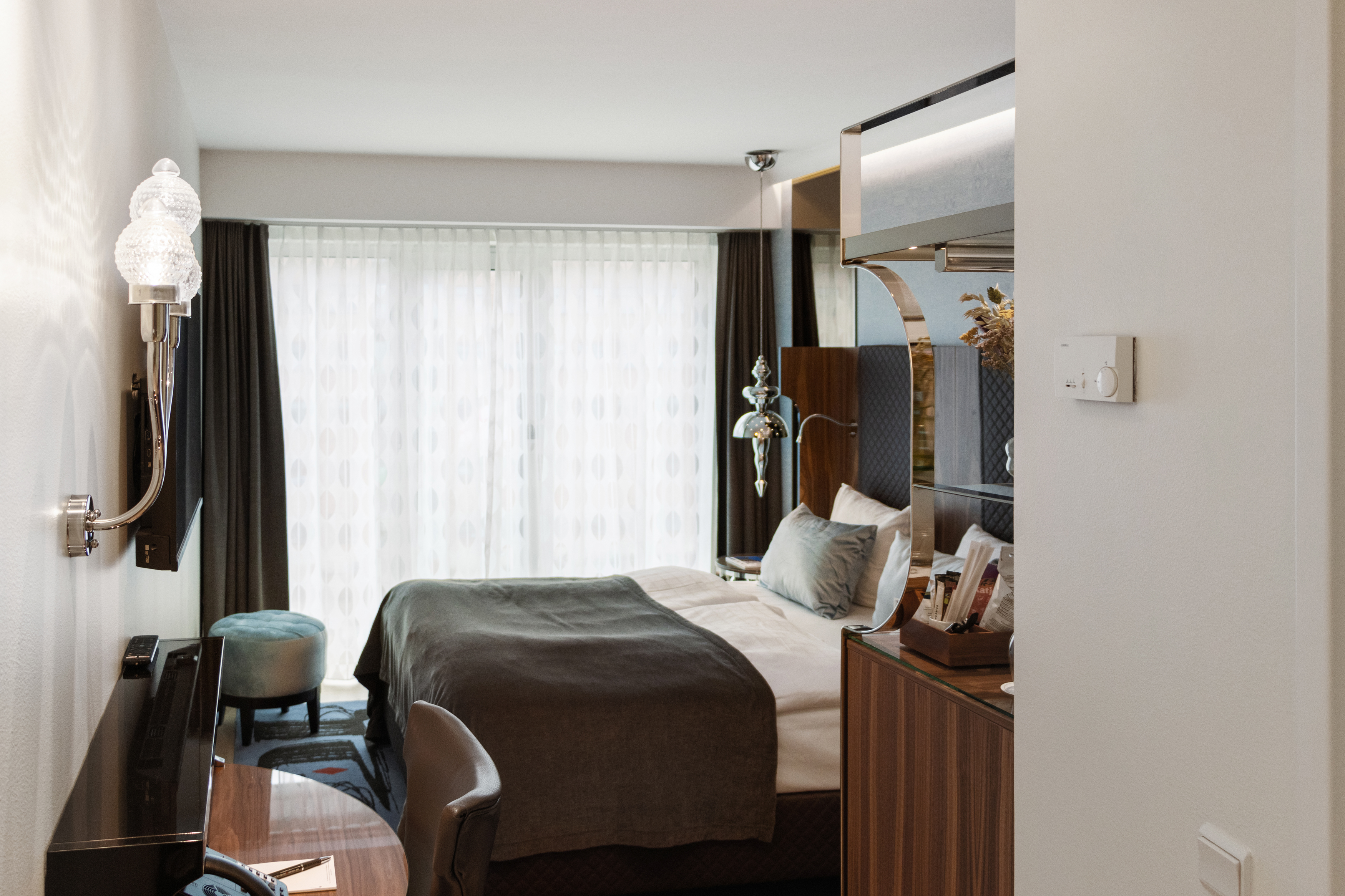 Double Deluxe King Bed