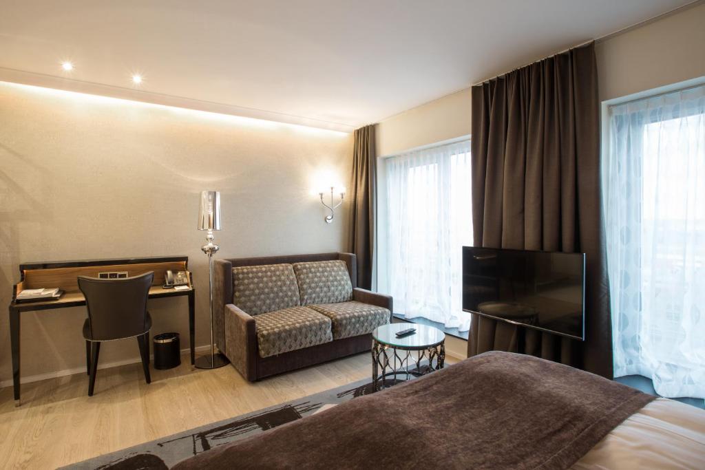 Family Room Standard