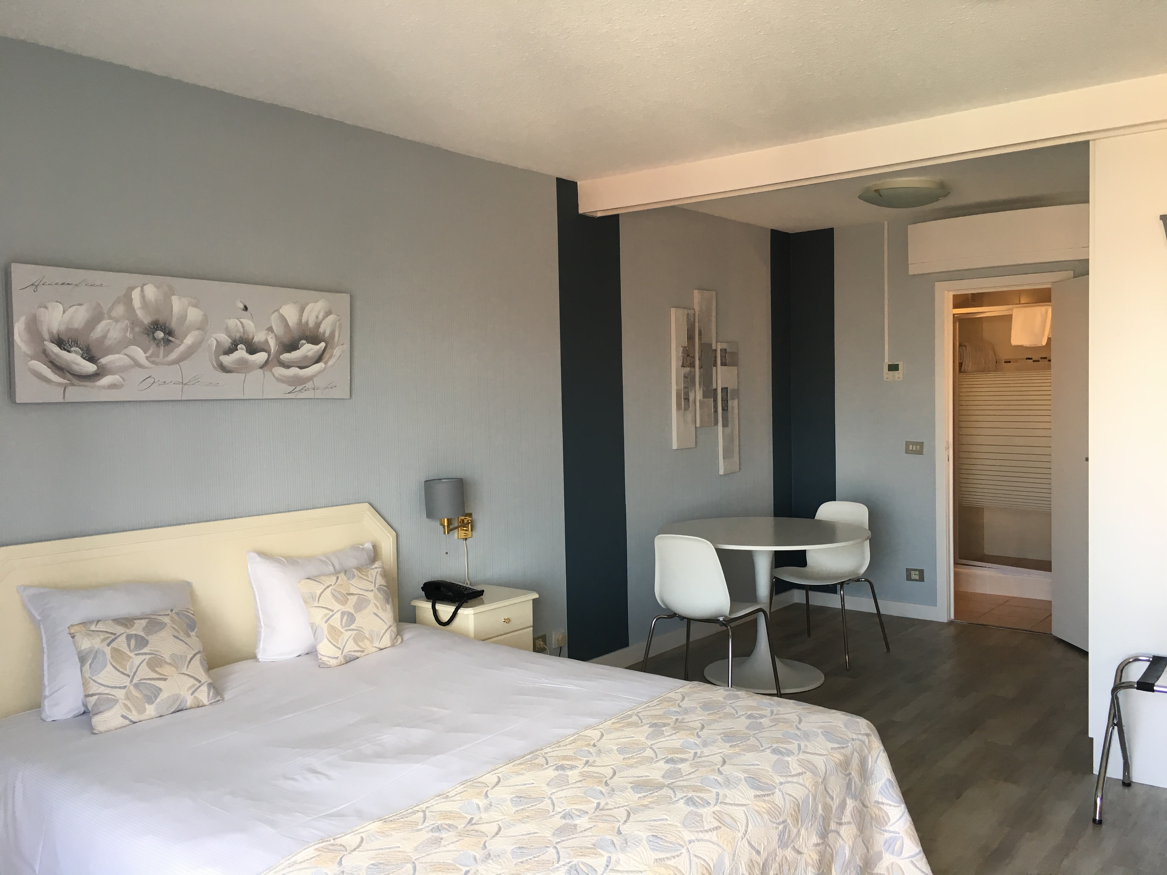 Double King Size Bed