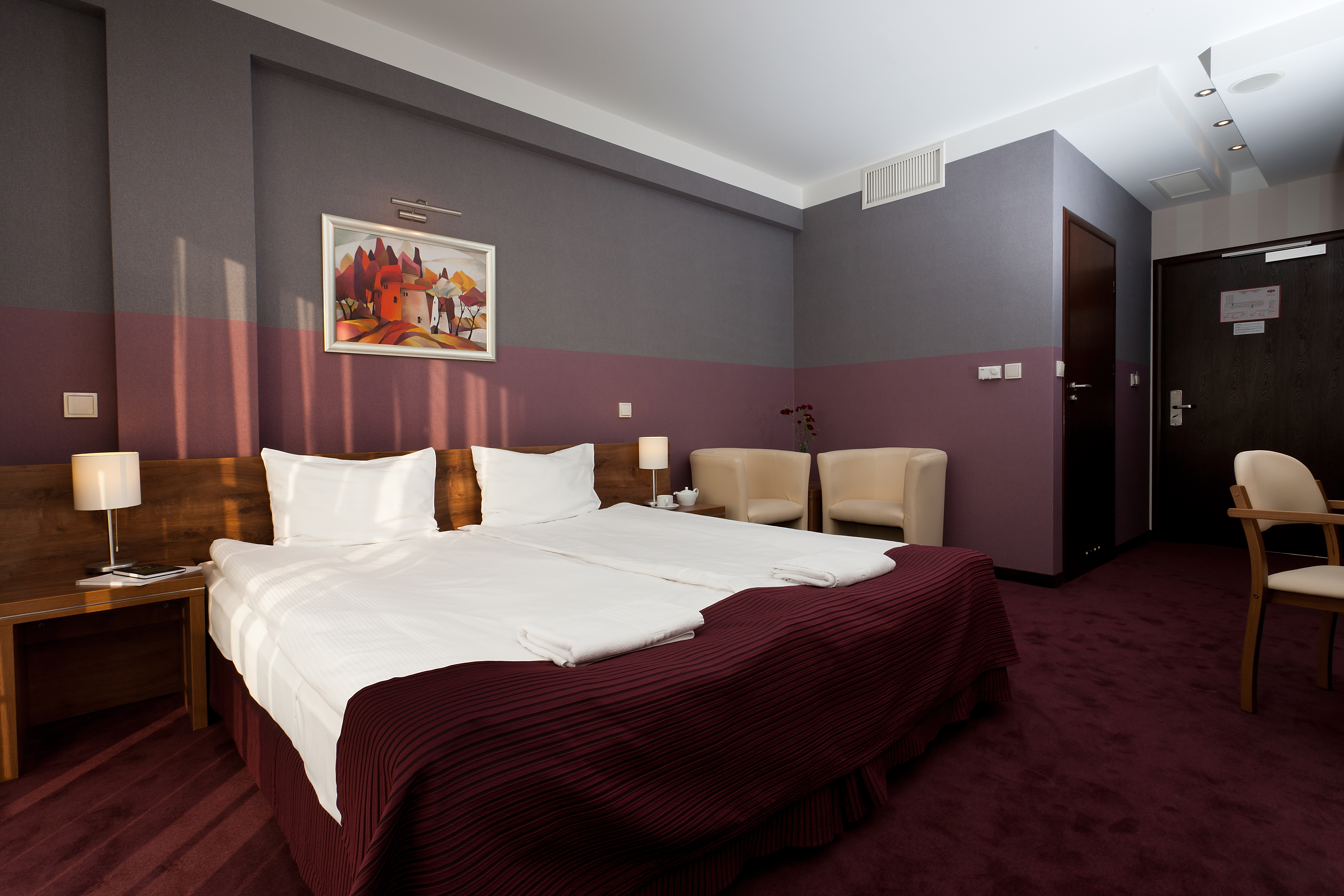 Double or Twin Standard