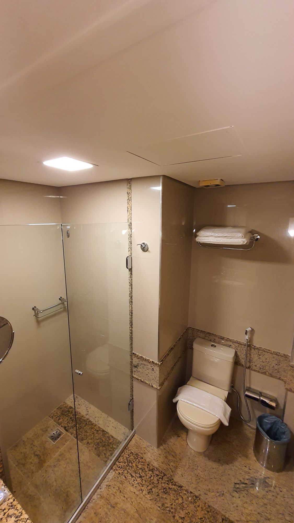 Suite Deluxe Two Double Beds