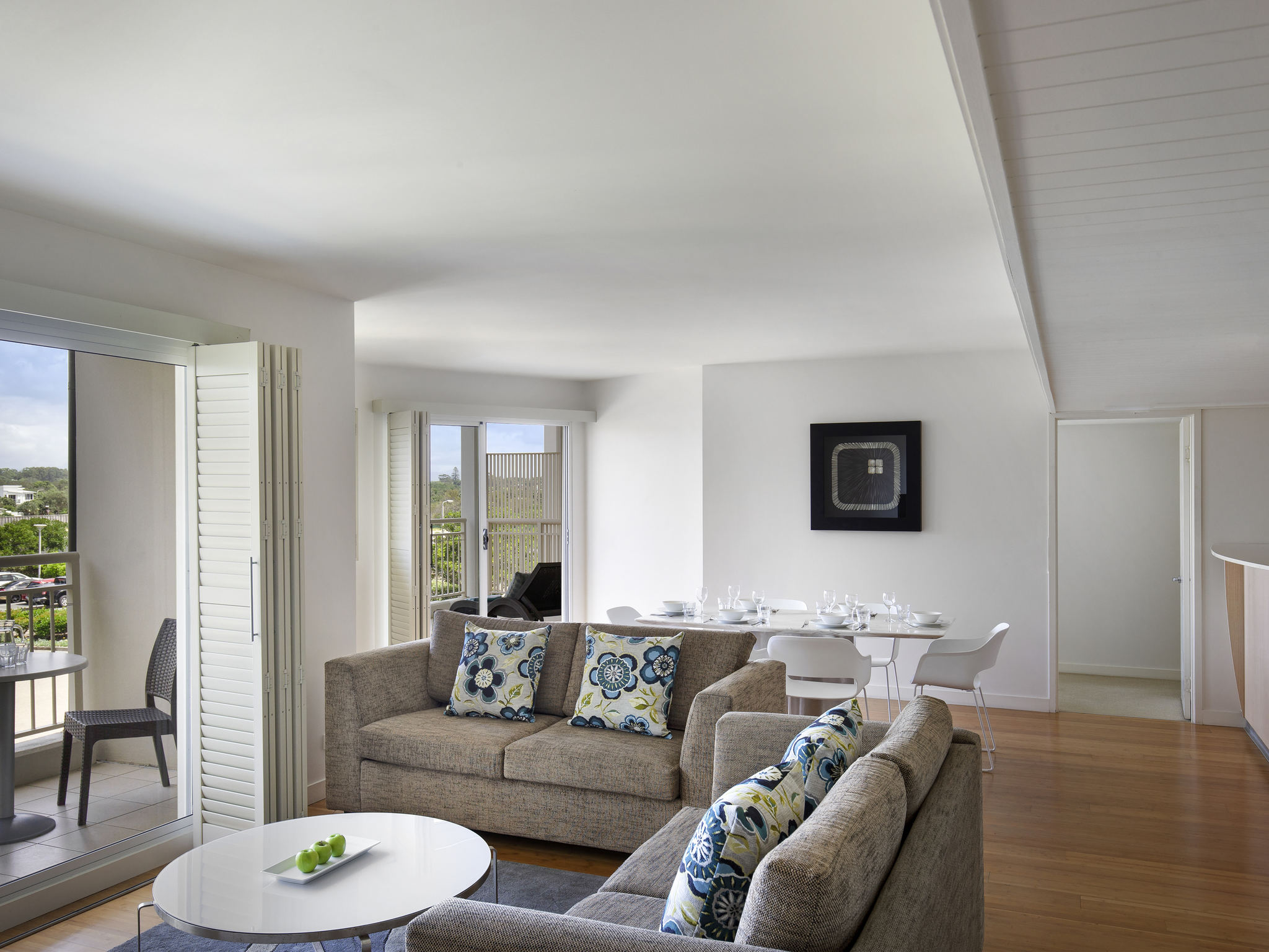 Suite Three Bedrooms Two Bathrooms