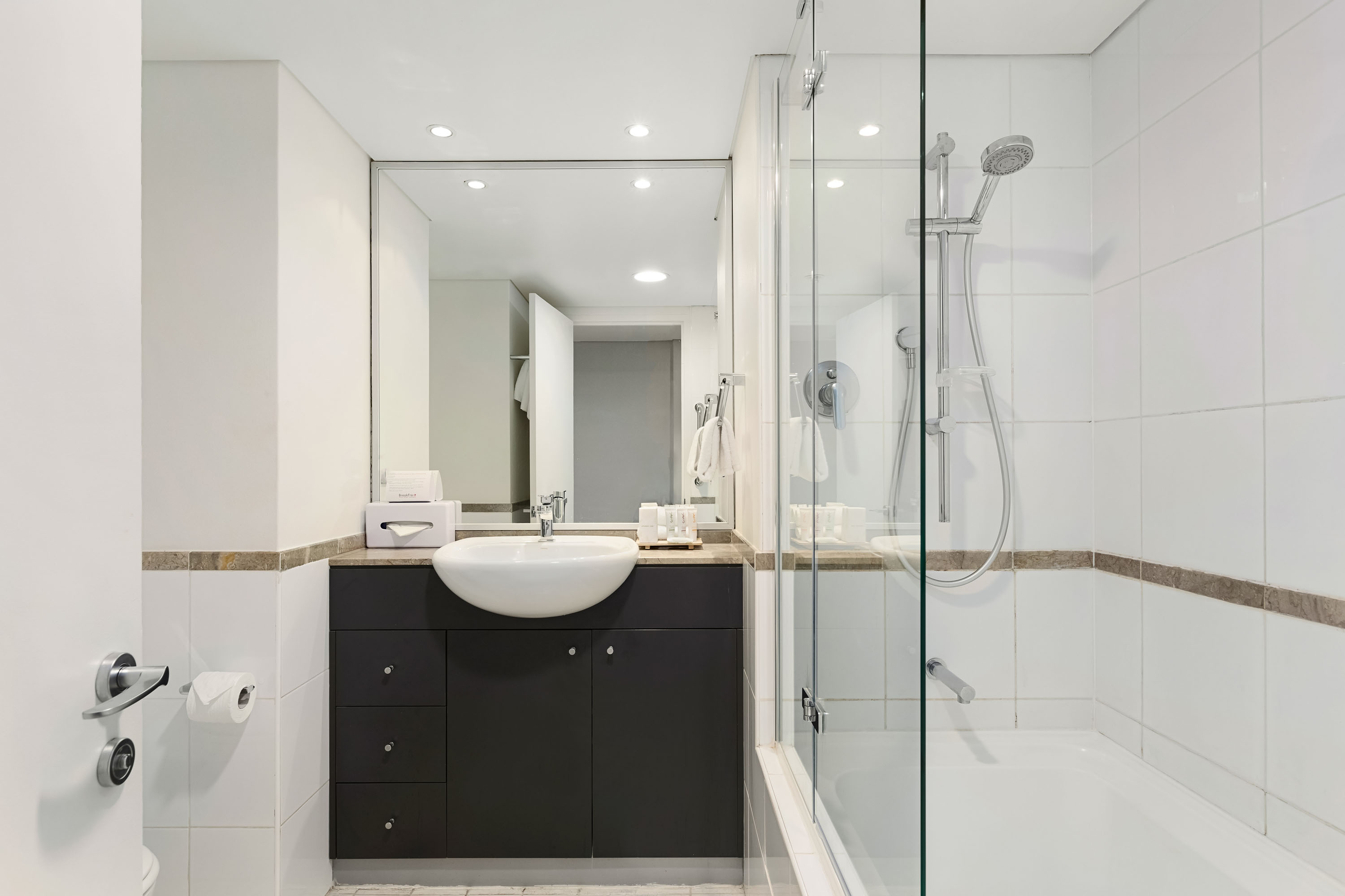 Studio King Size Bed