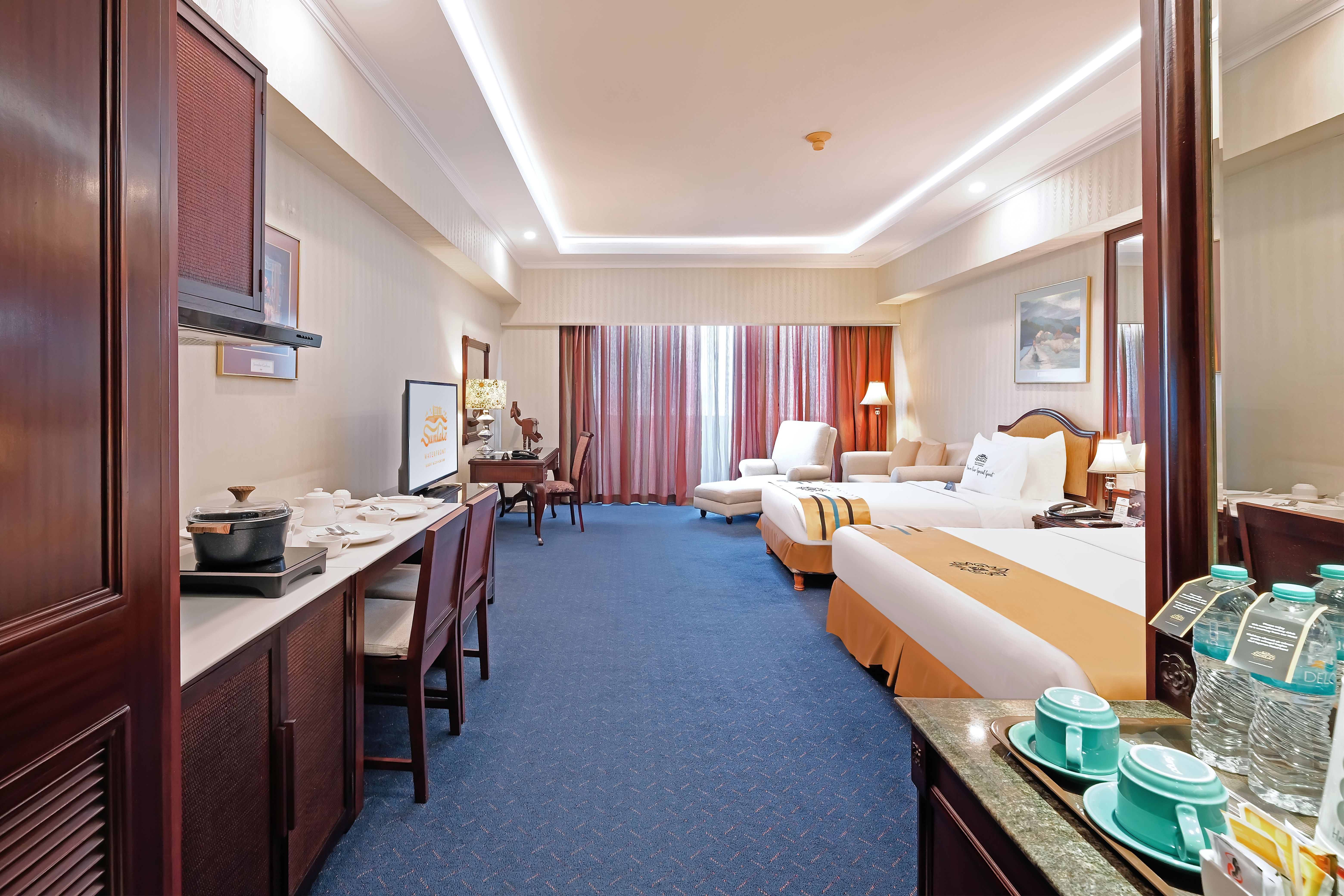 Family Room Executive