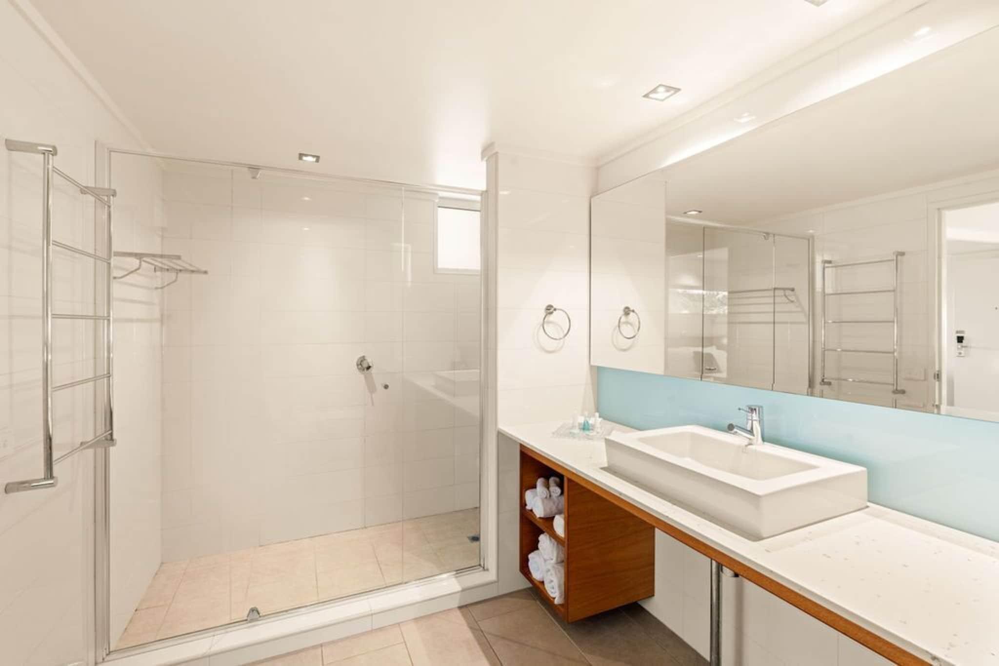 Apartment King Bed One Bedroom 