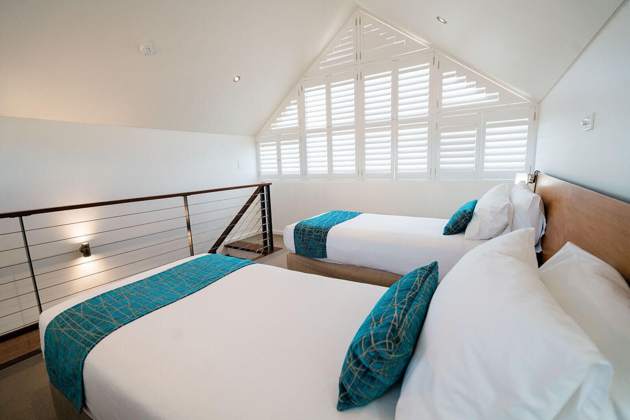 Bungalow King Bed Two Bedrooms