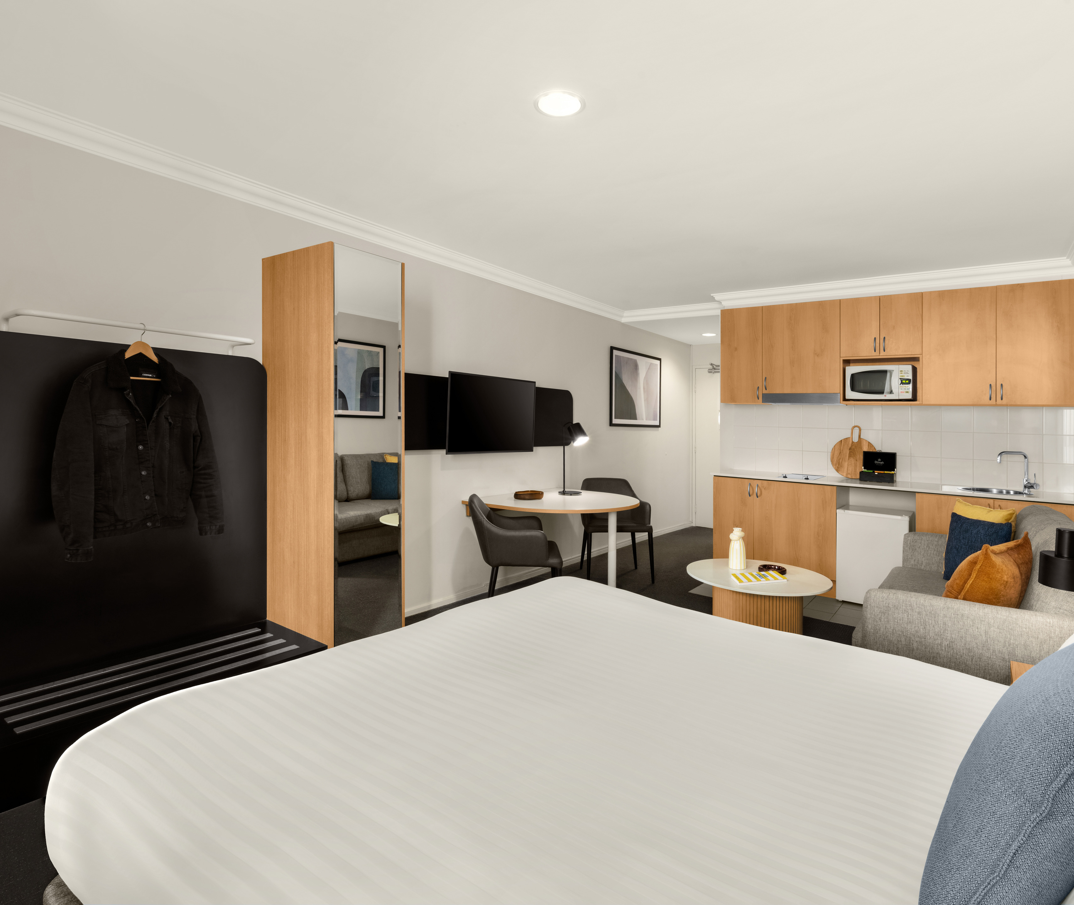 Studio Queen Size Bed