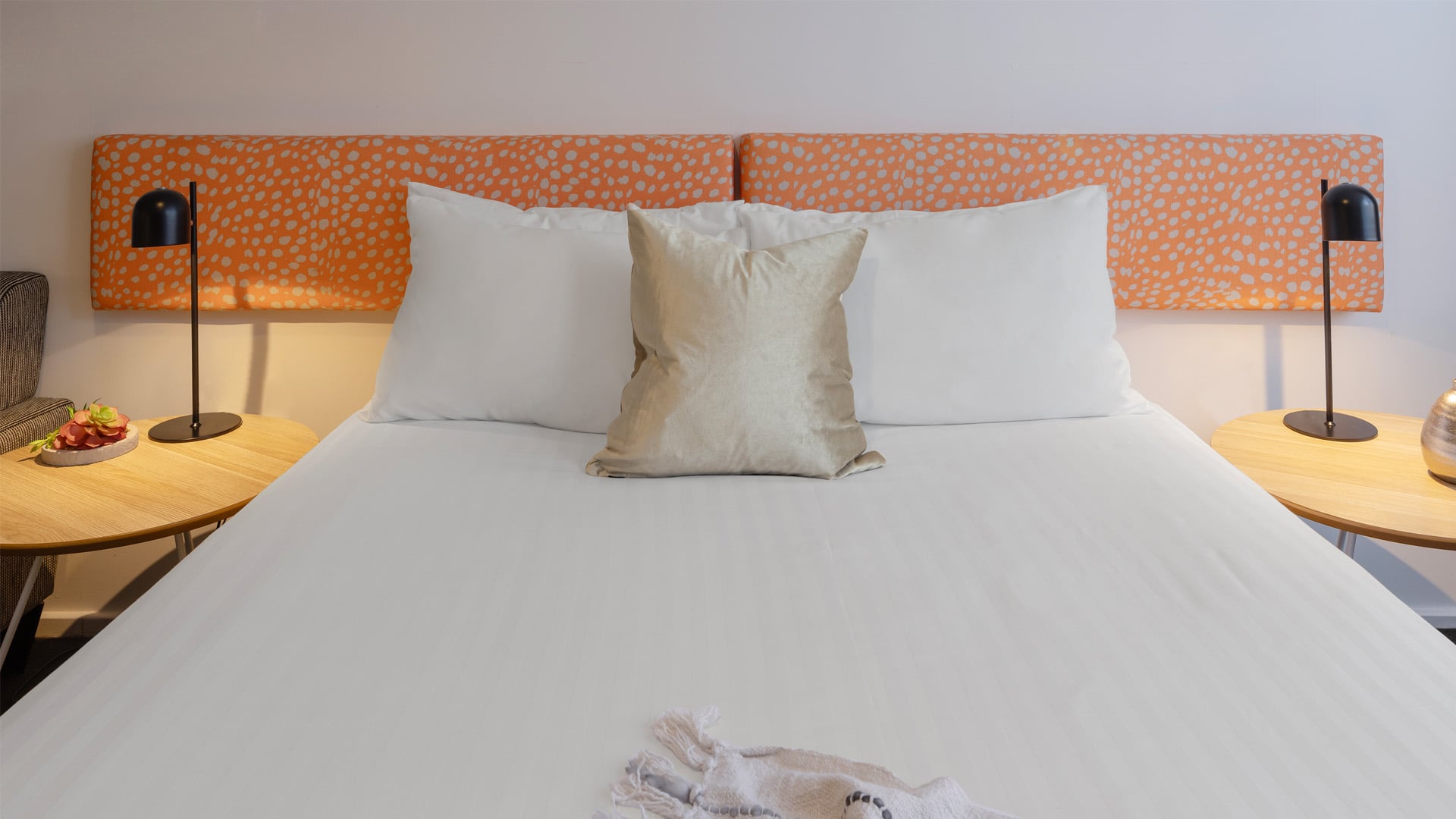 Studio Queen Size Bed