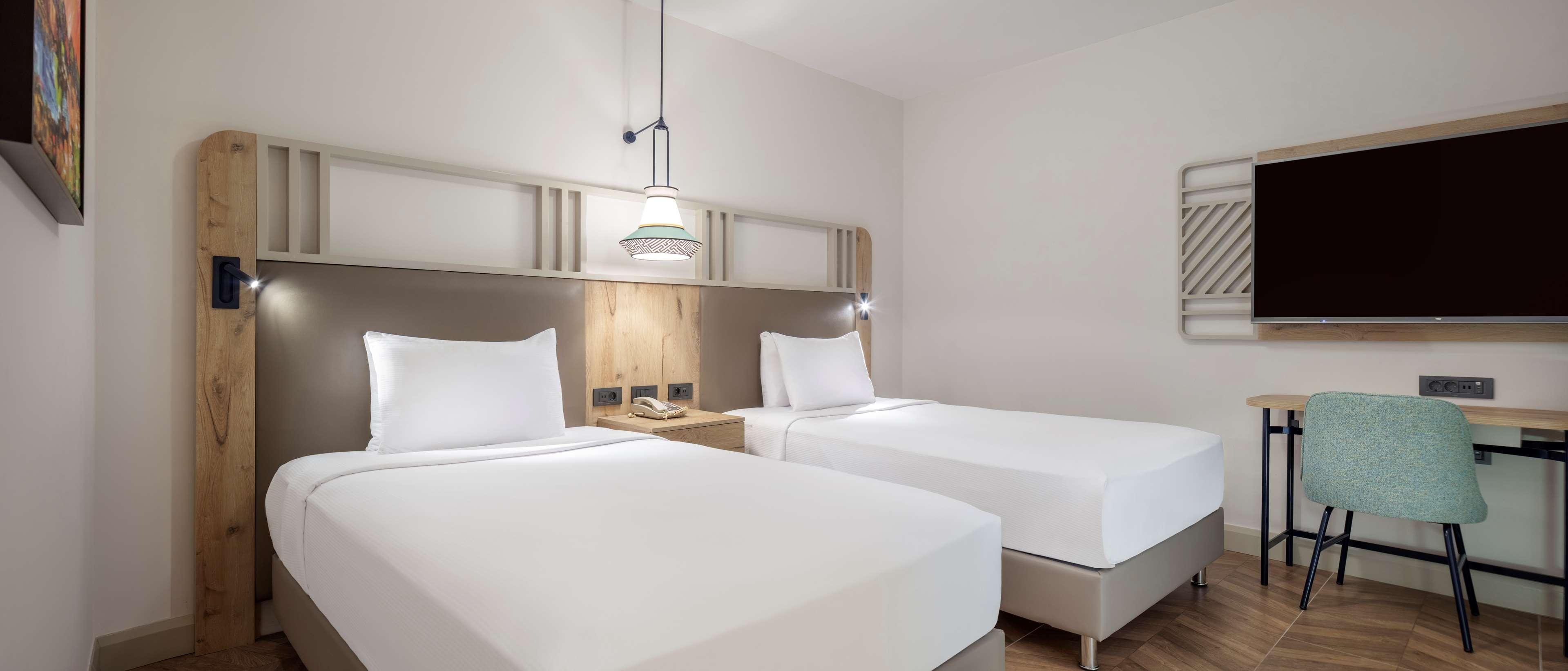 Family Room Deluxe with Views