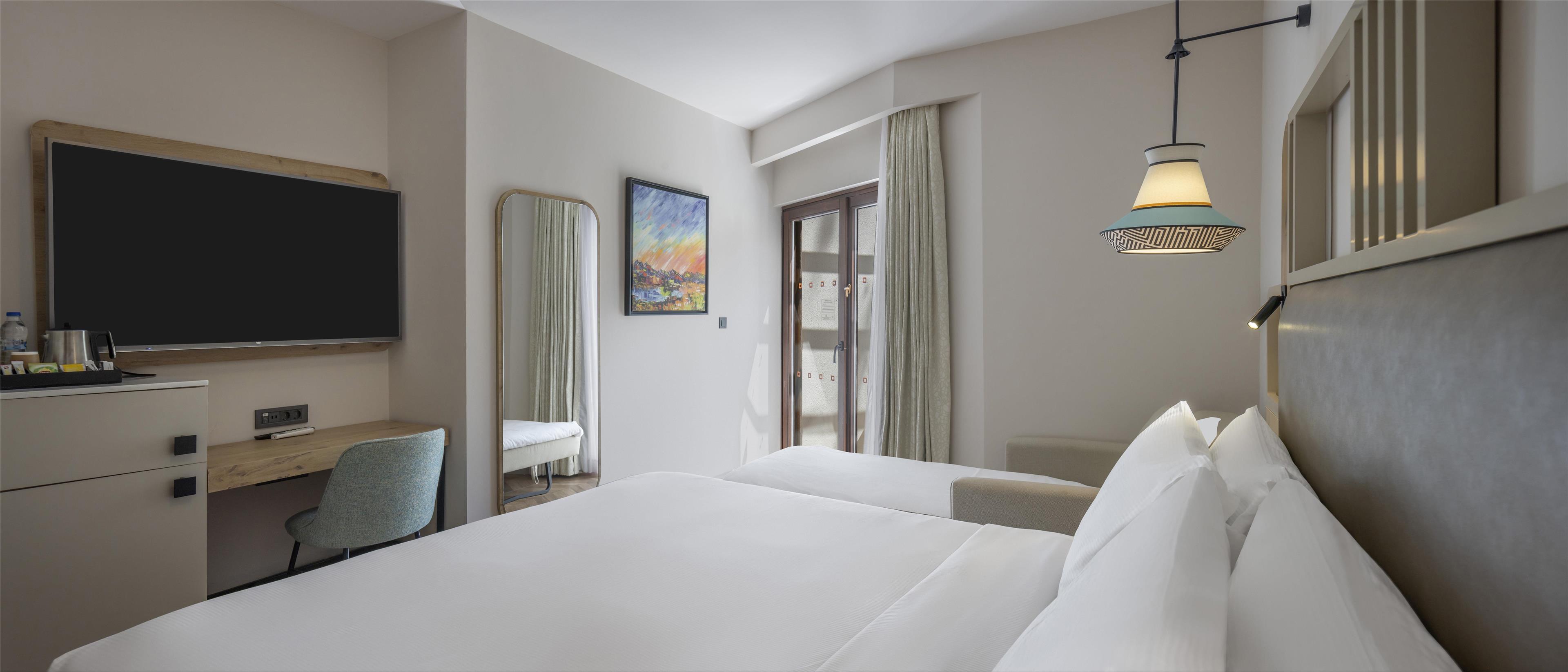 Double Superior King Bed