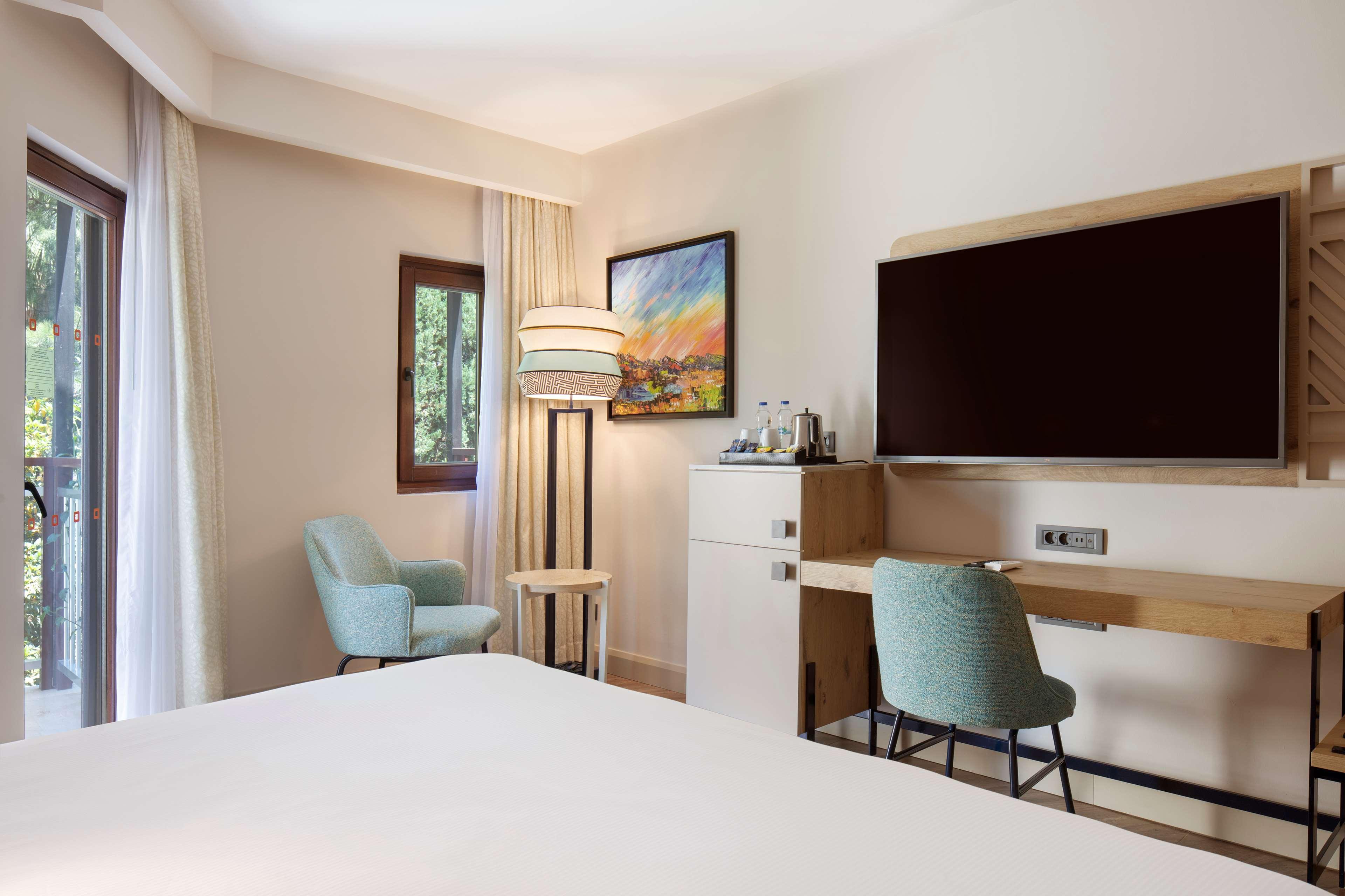 Double Superior King Bed