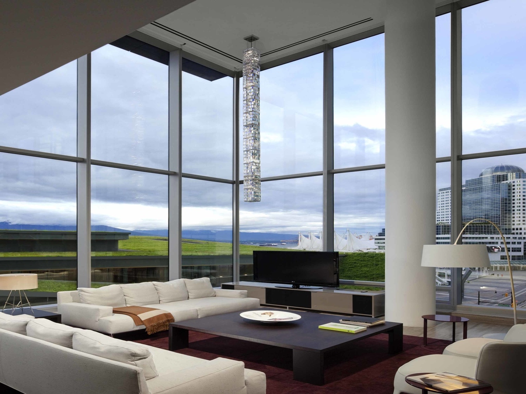 Suite Deluxe King Bed