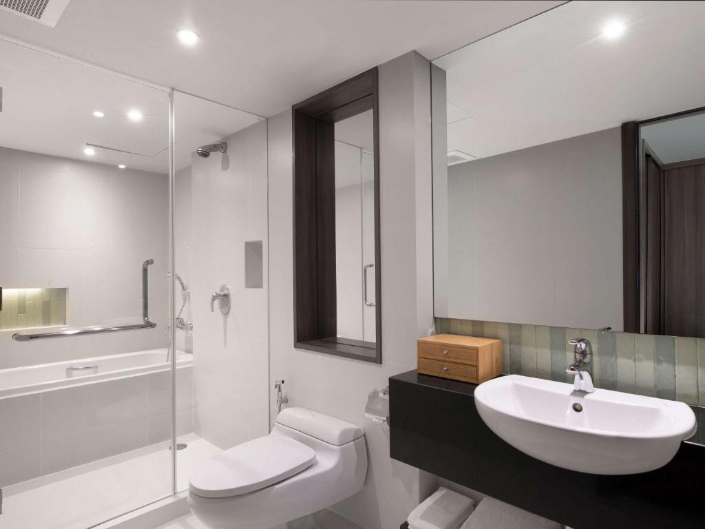 Junior Suite King Size Bed