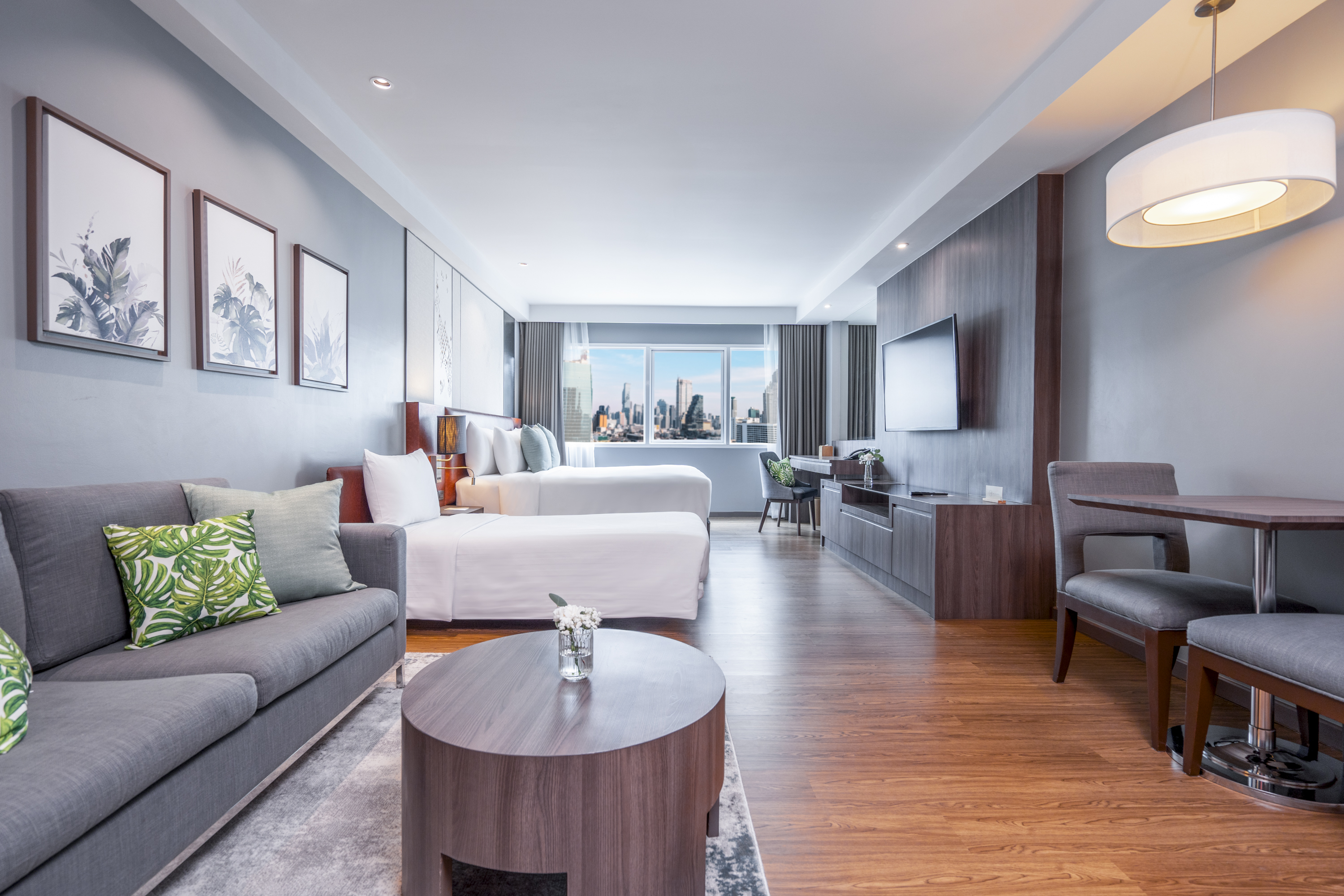 Family Room Deluxe King Bed