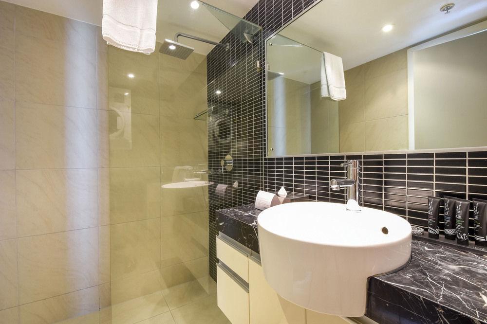 Family Room City View