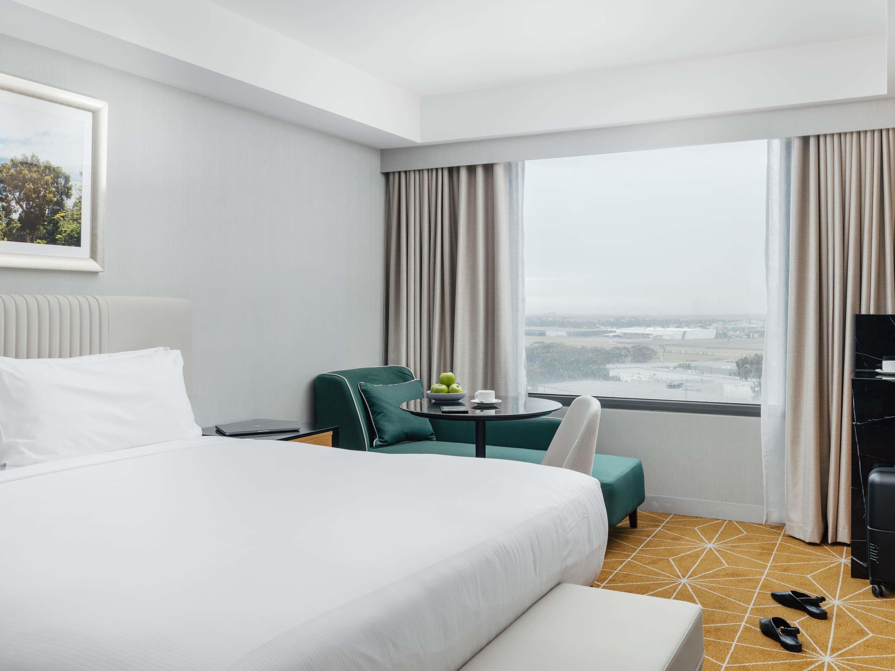 Studio Premium King Bed