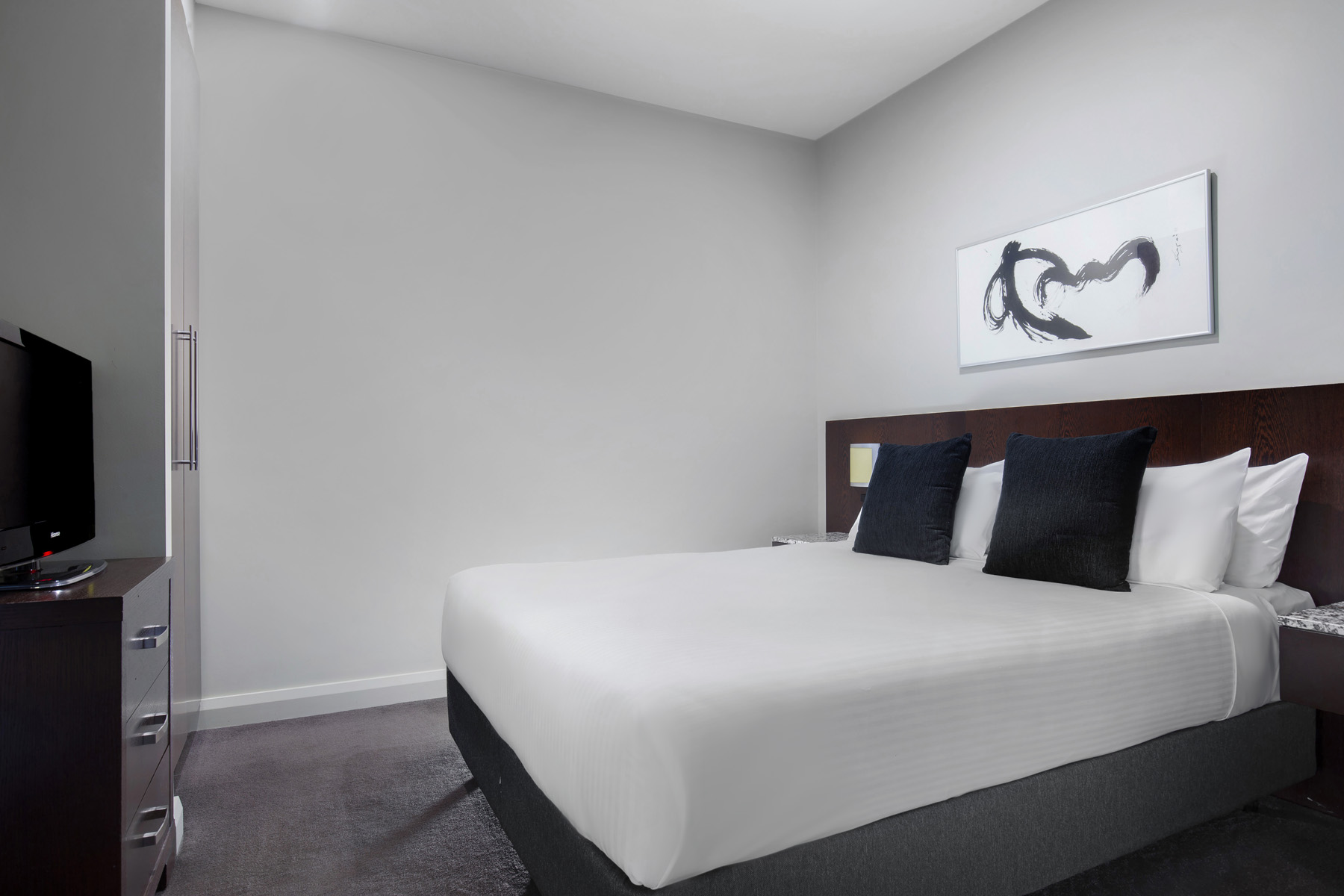 Suite Queen Size Bed