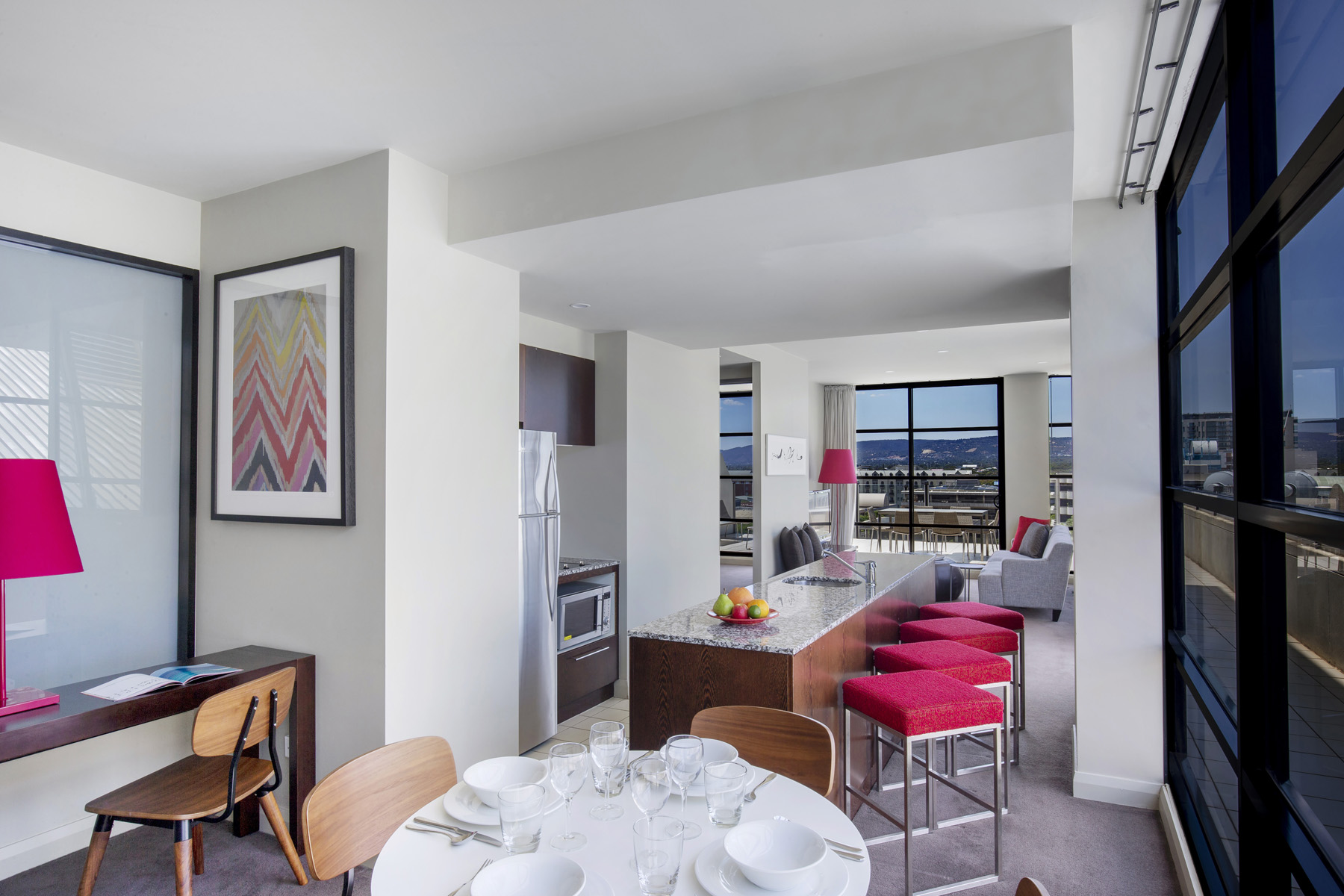 Suite Queen Size Bed