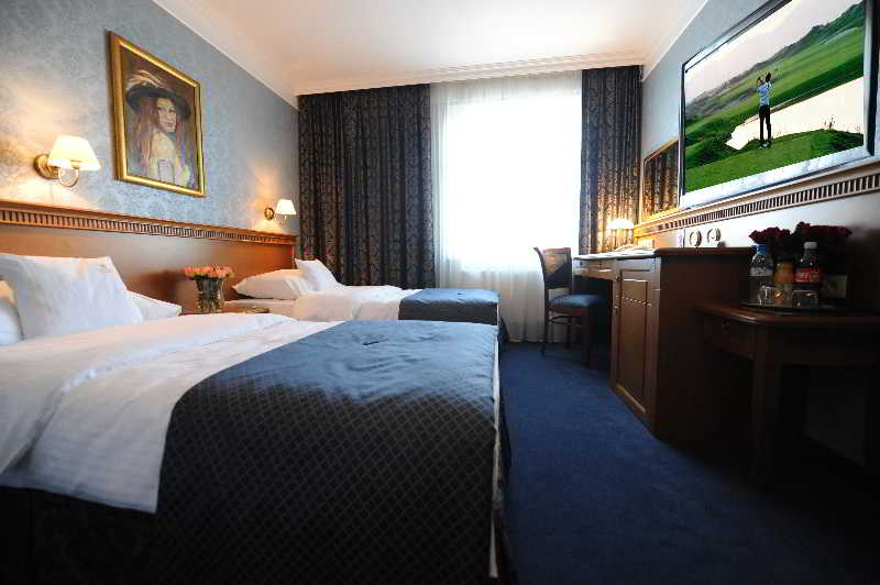 Double or Twin Superior